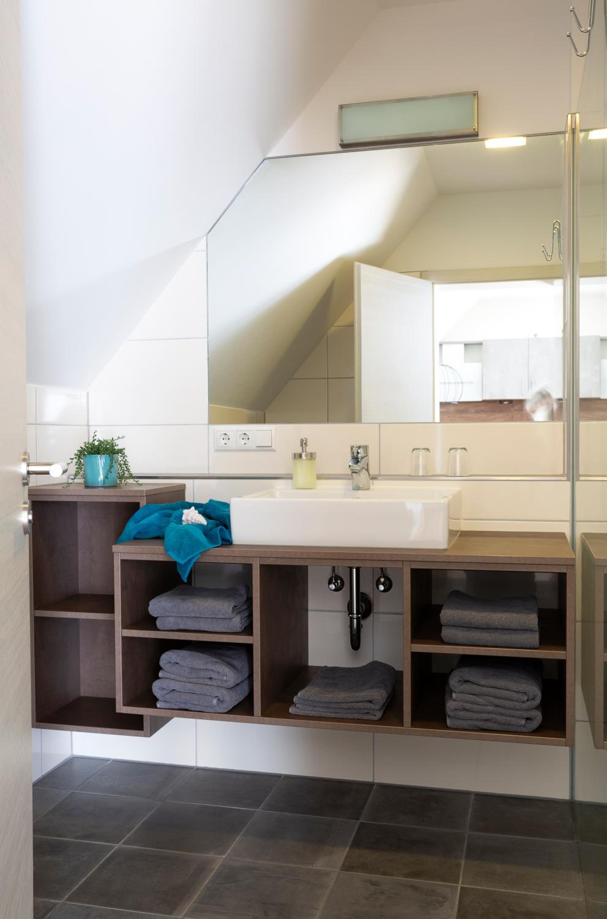 Two-Bedroom Apartment - Photo 7