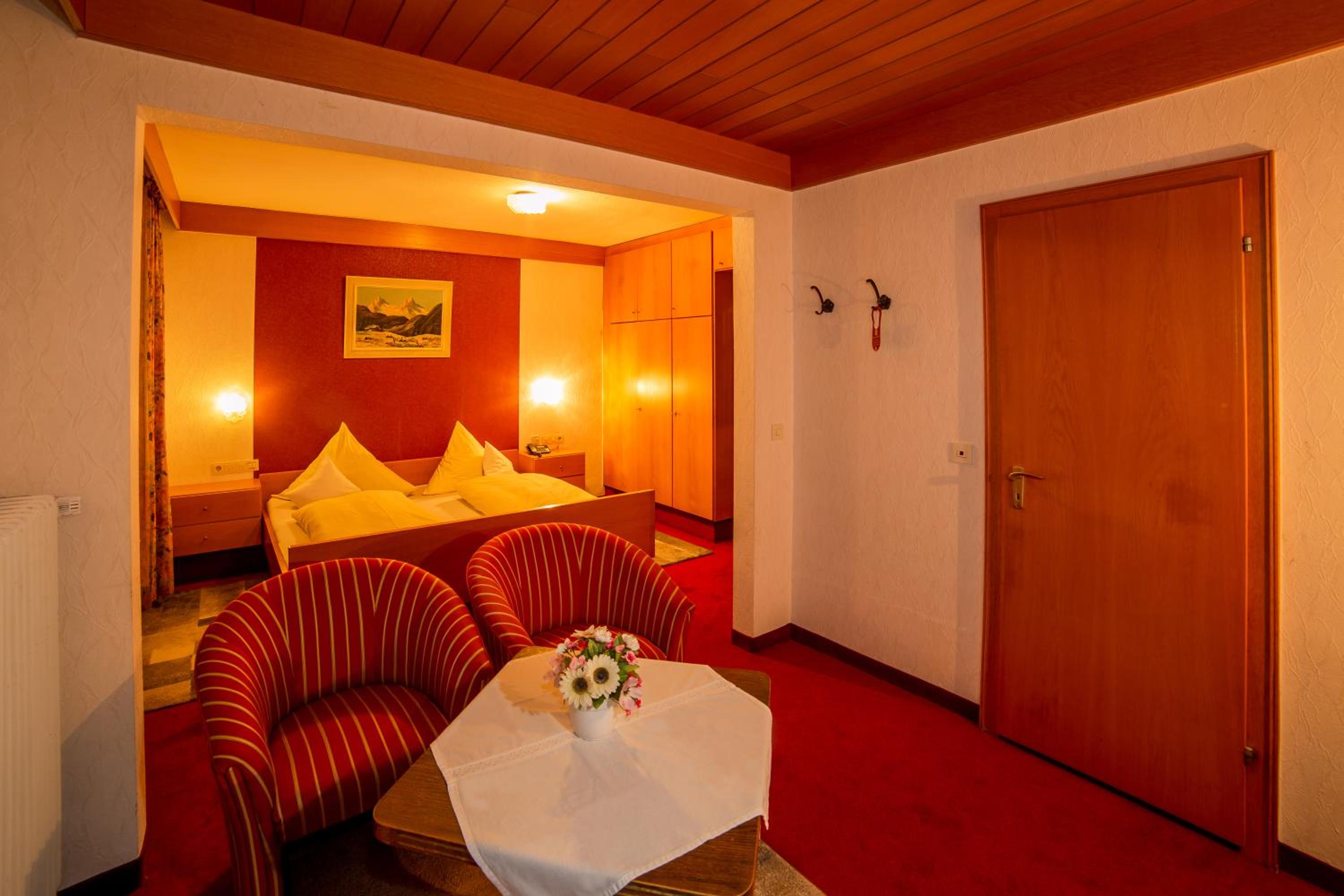 Double Room with Balcony photo 3