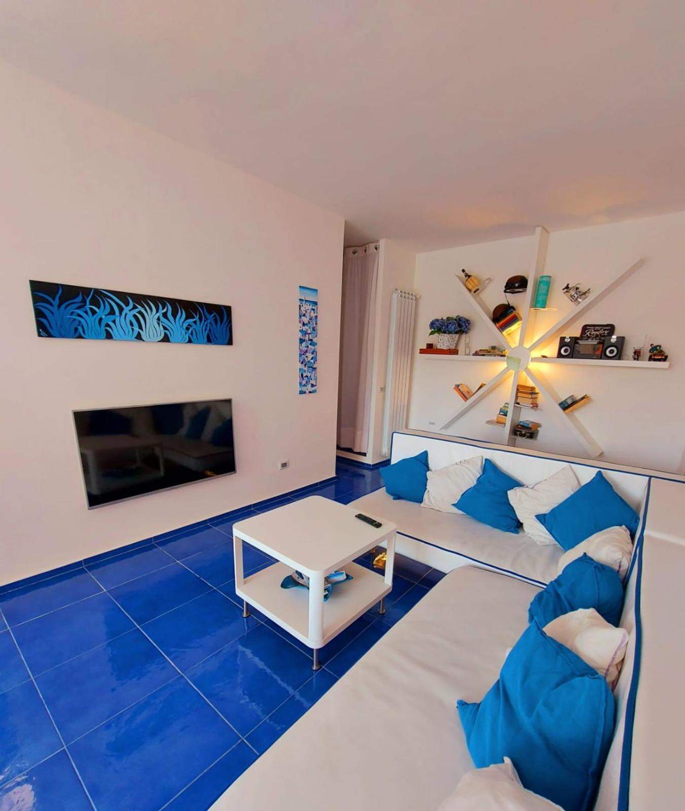 Apartment with Garden View