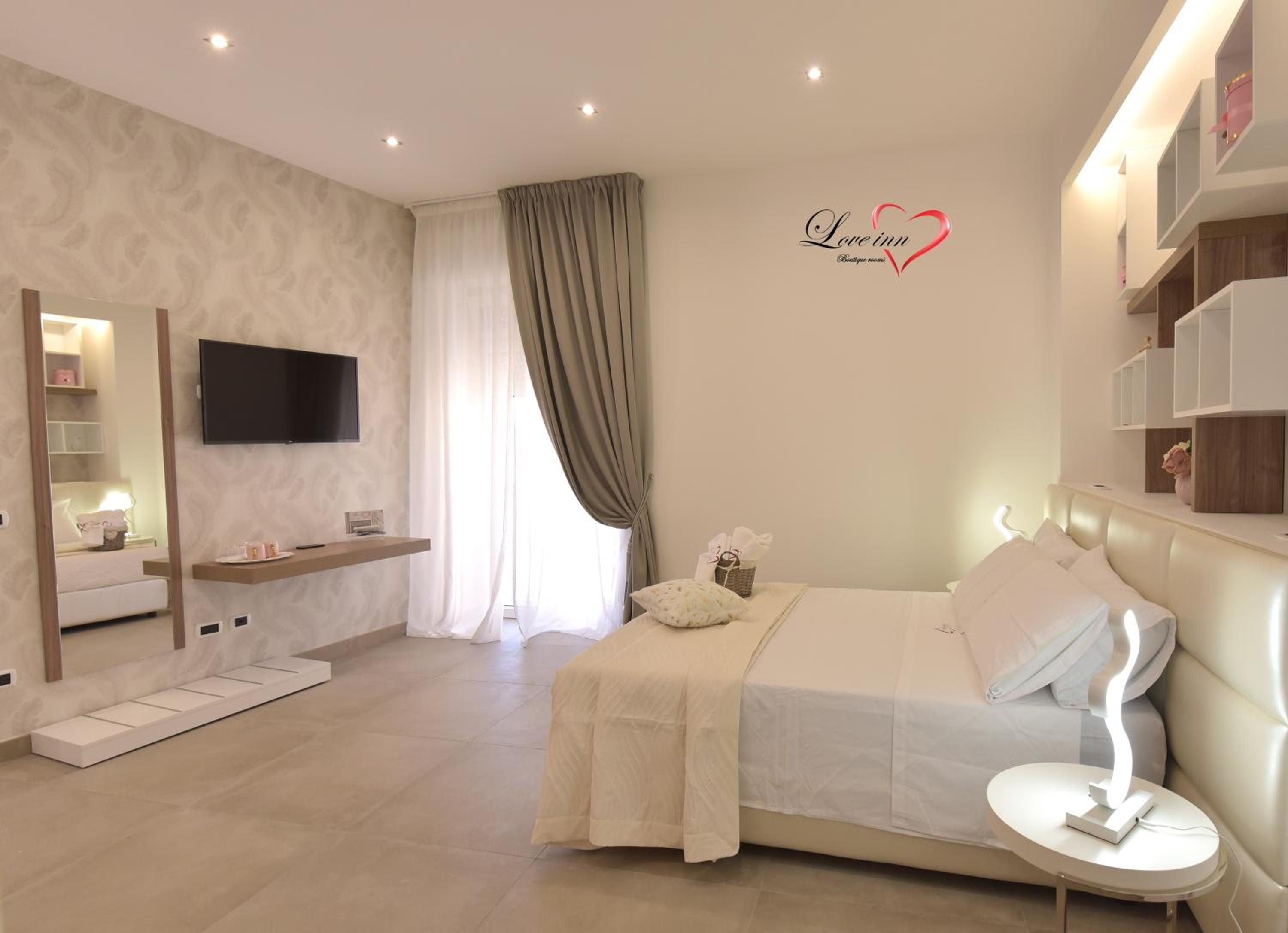 Superior Quadruple Room - Photo 15