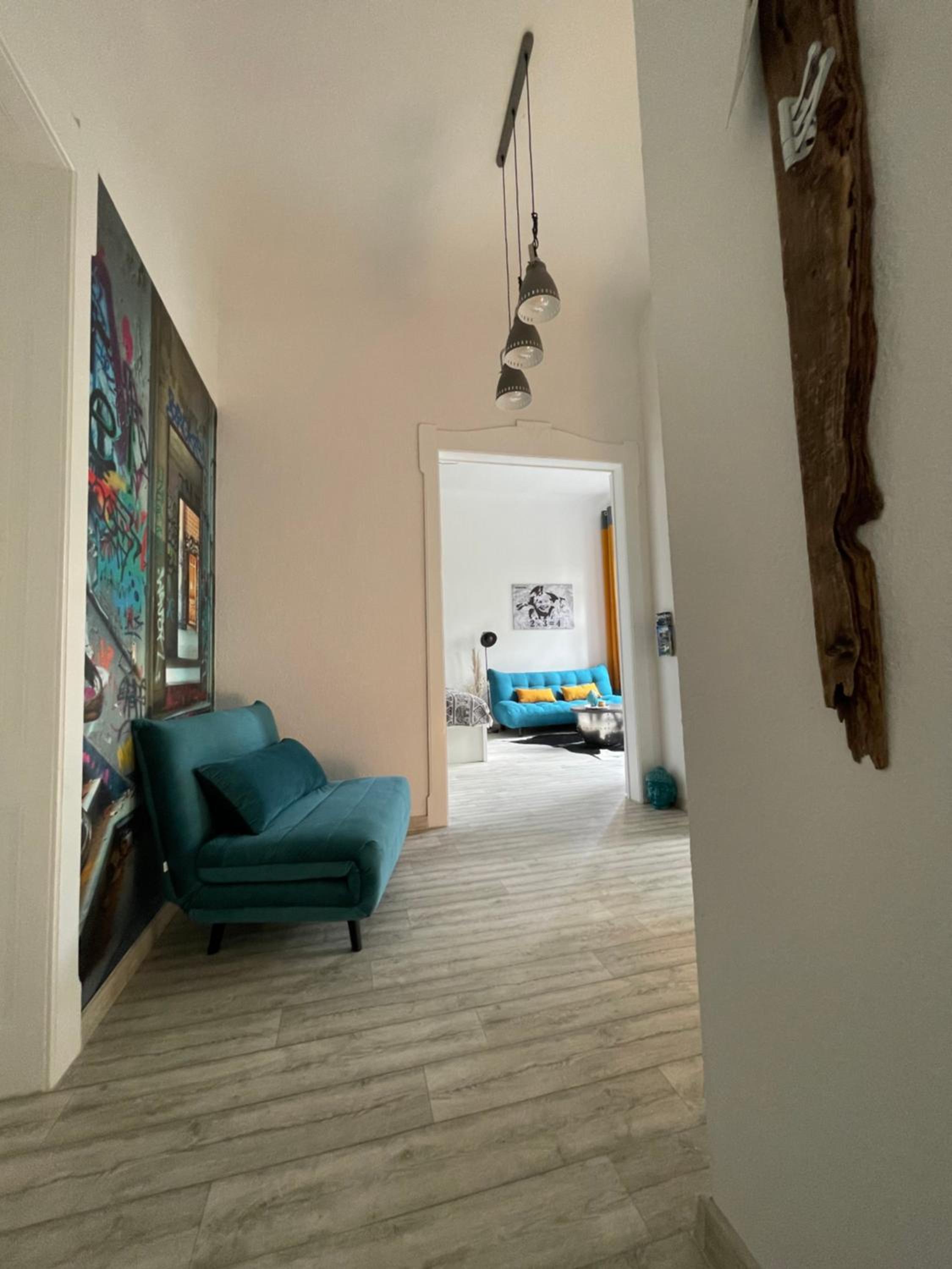 One-Bedroom Apartment - Photo 12