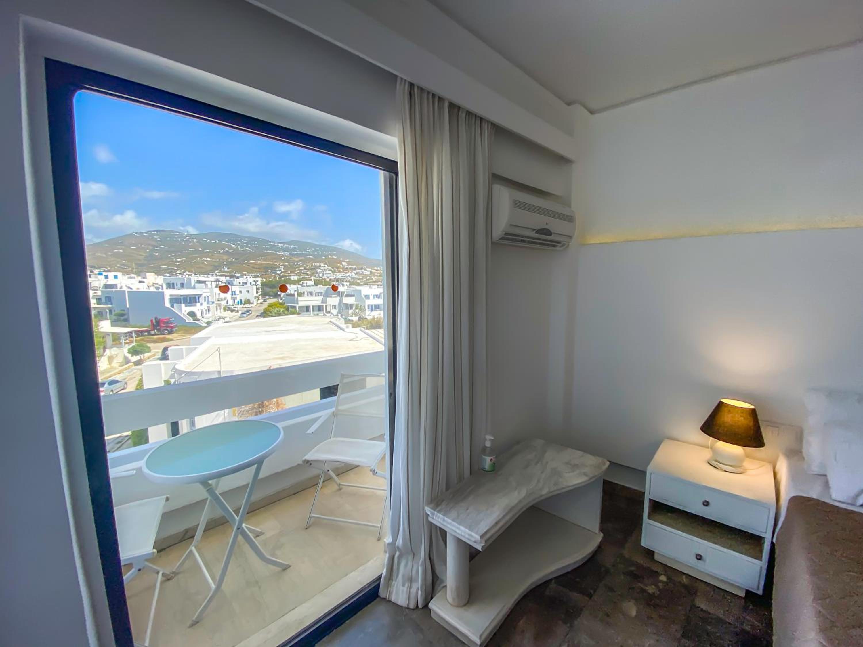 Standard Double or Twin Room with Balcony - Photo 7
