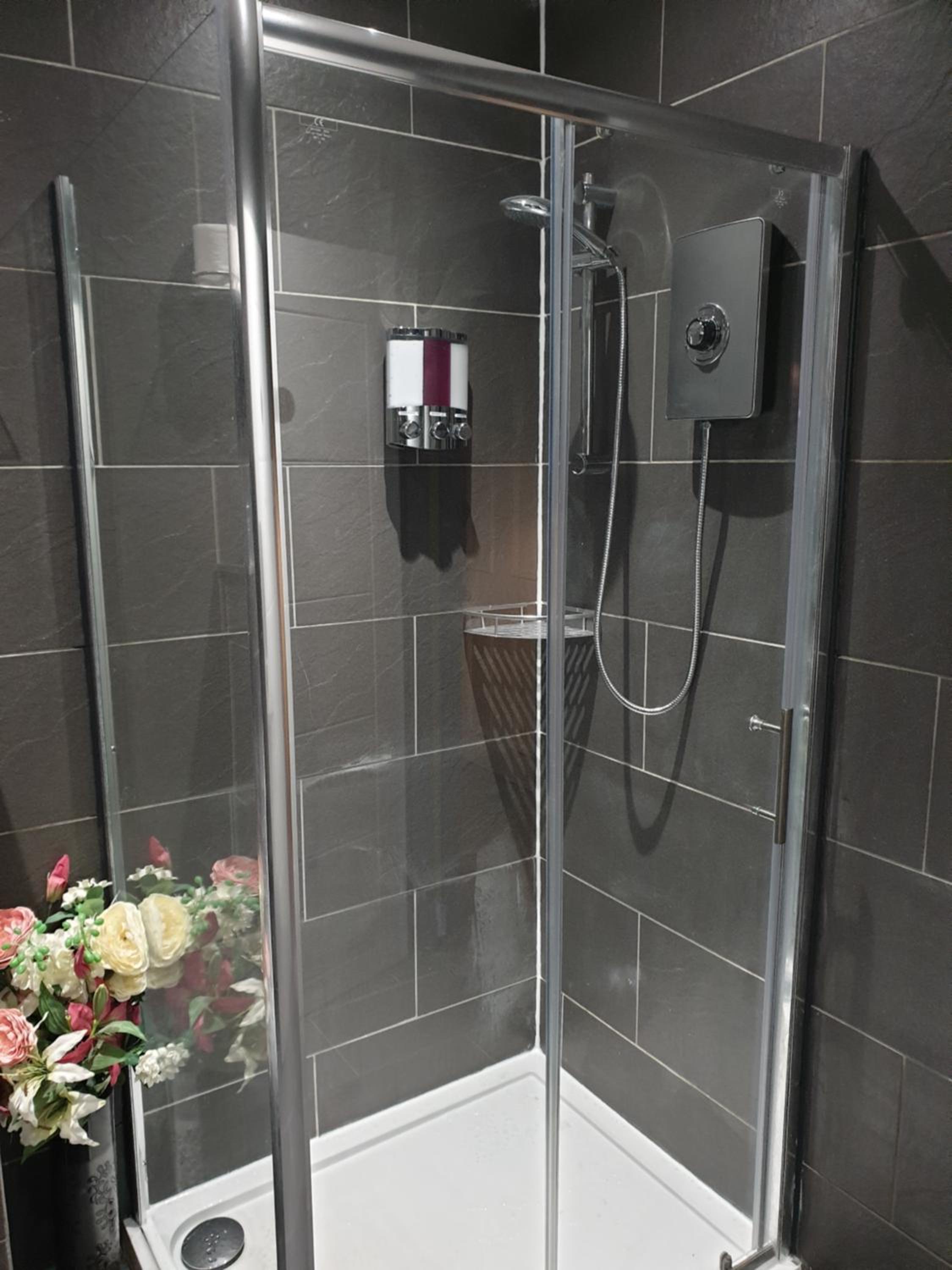 Budget Double Room with Private External Bathroom