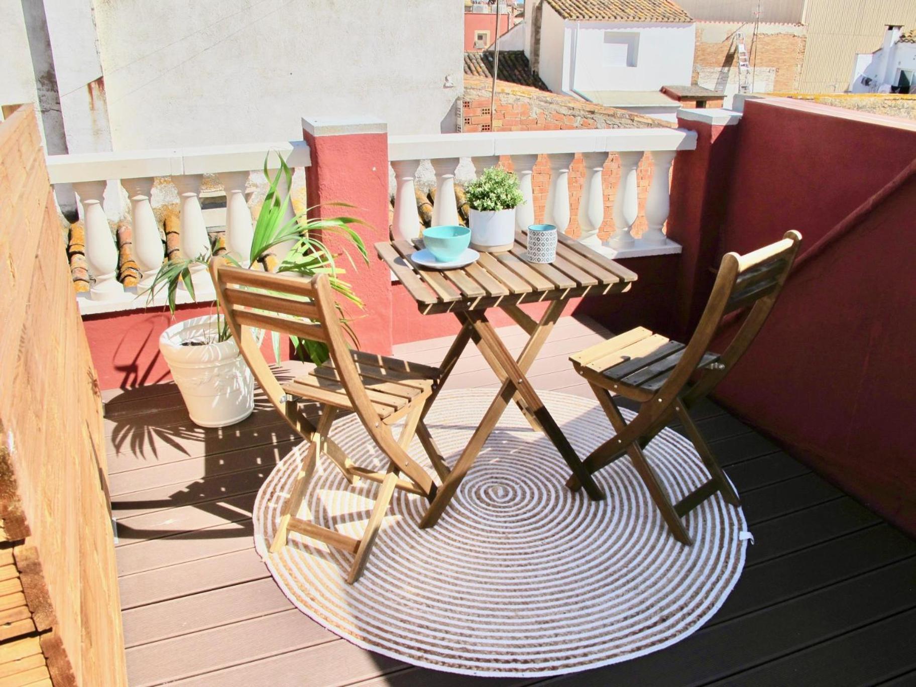 Apartment with Balcony photo 3