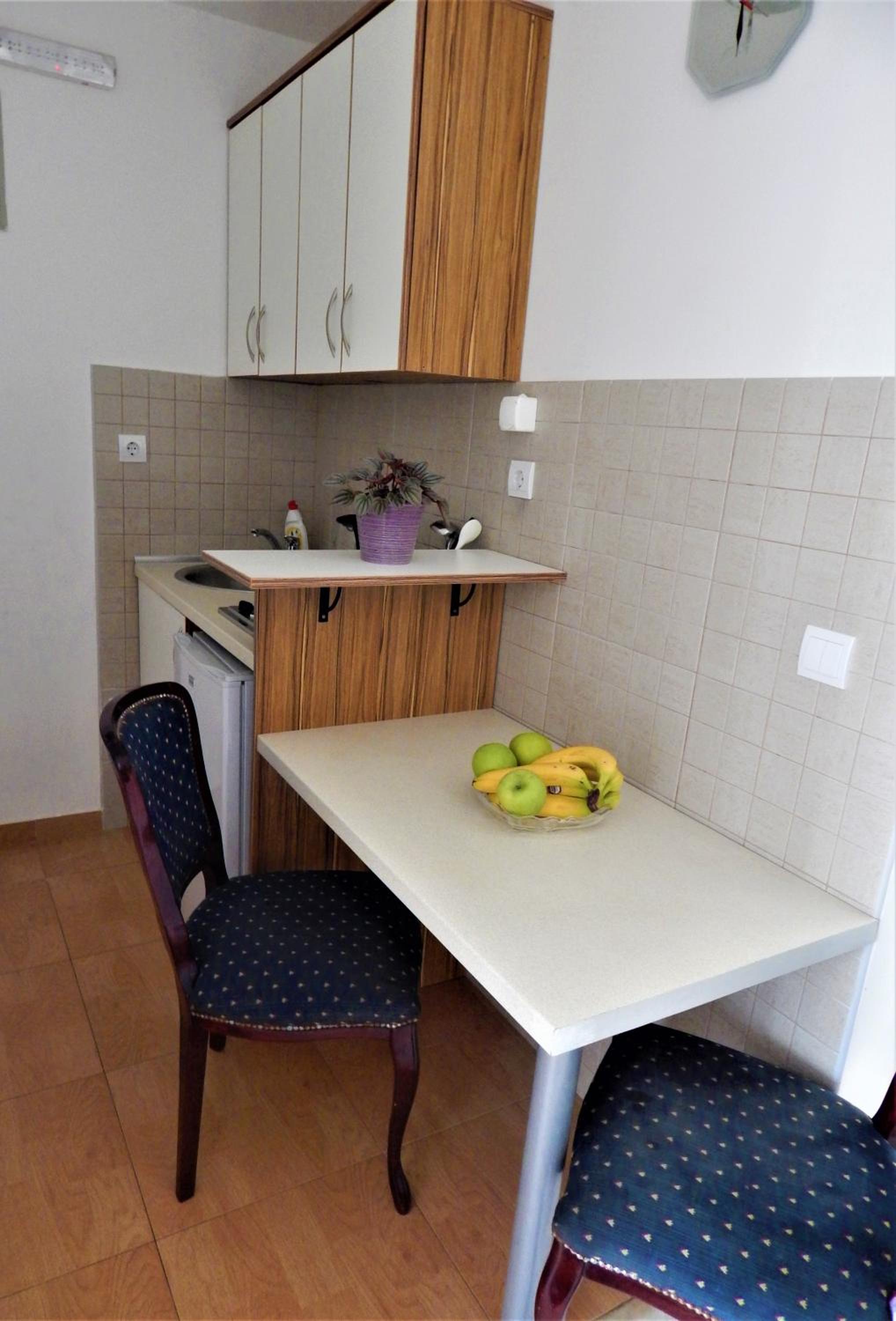 One-Bedroom Apartment photo 3