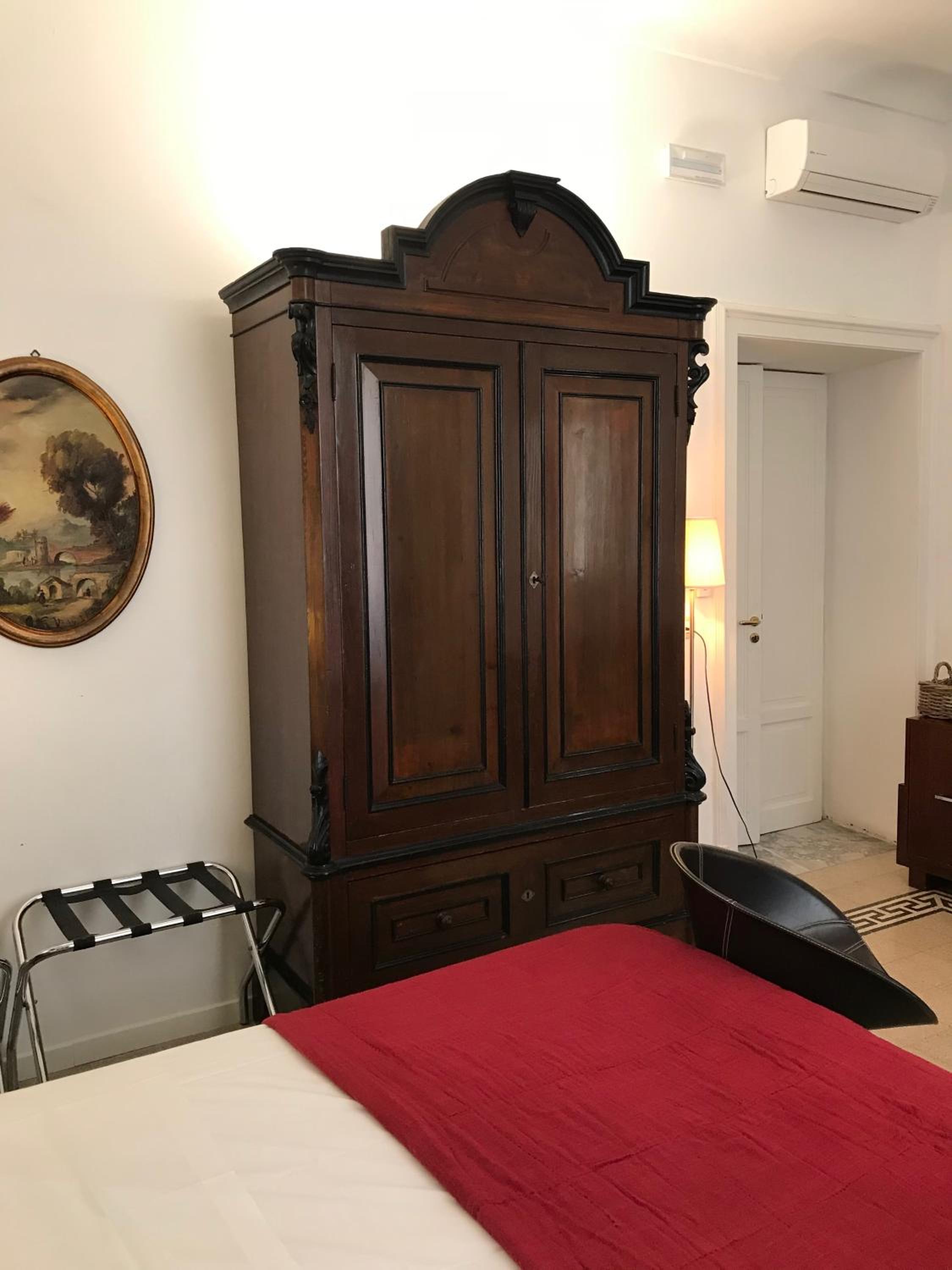 Triple Room with Balcony - Photo 9
