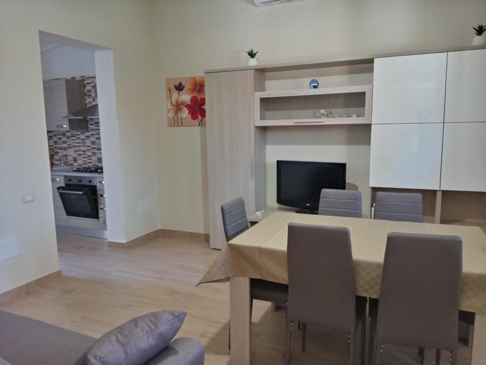 Two-Bedroom Apartment - Photo 26