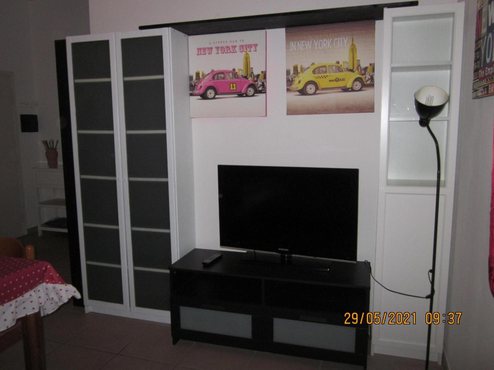 One-Bedroom Apartment photo 3