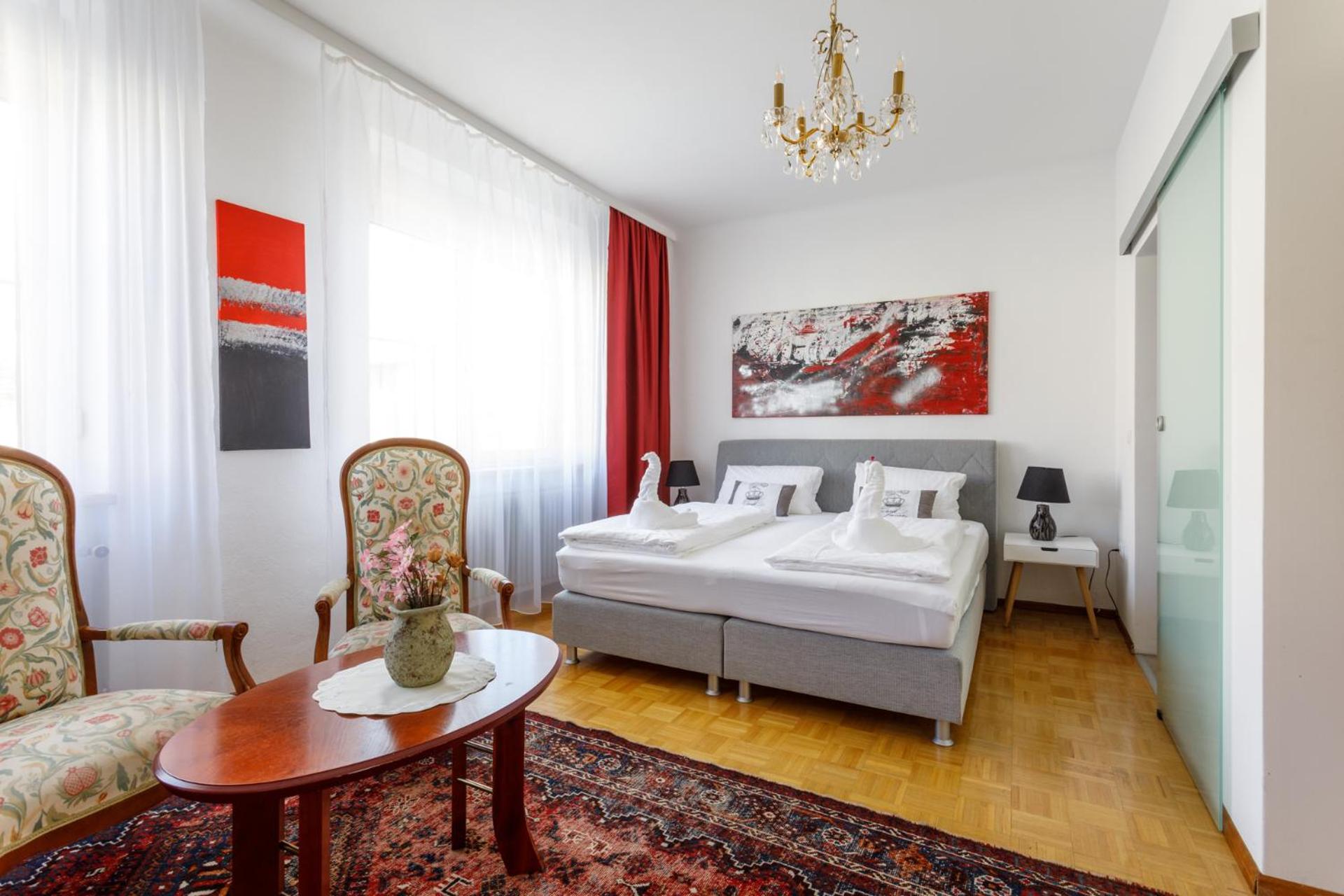 Deluxe Room - Photo 2