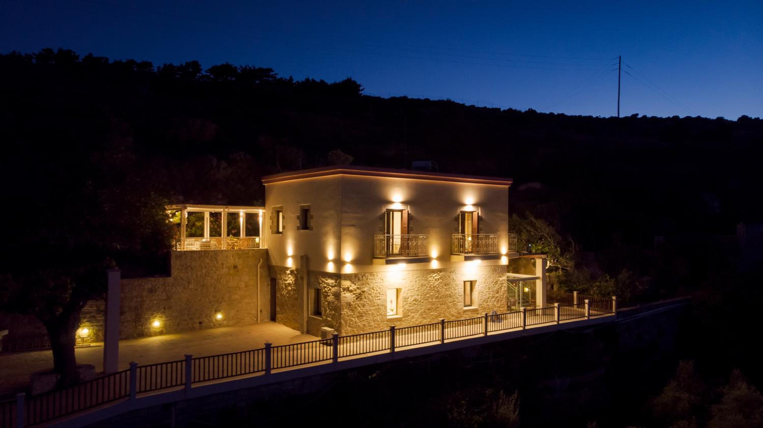 Superior Villa photo 2