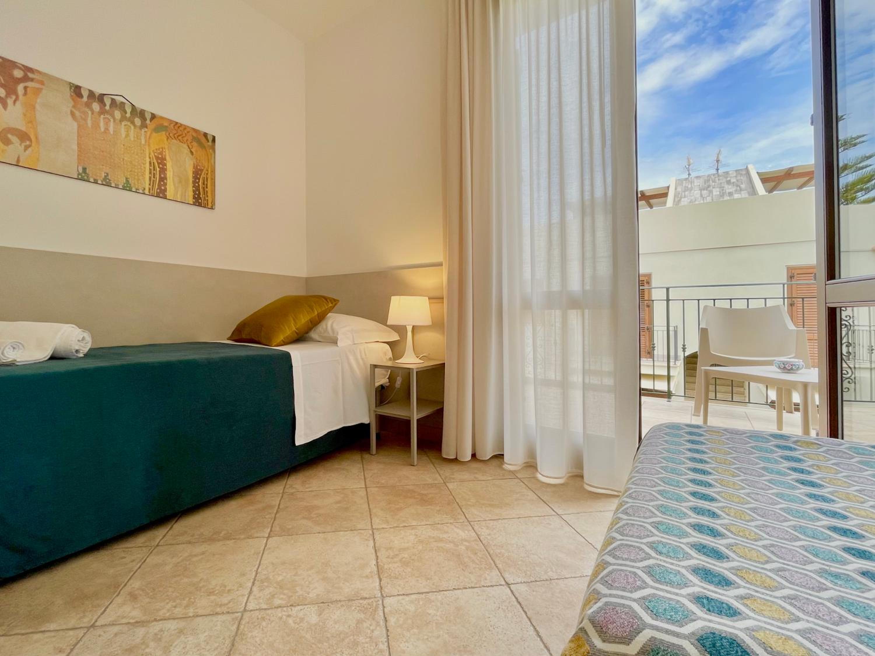 Triple Room - Photo 9