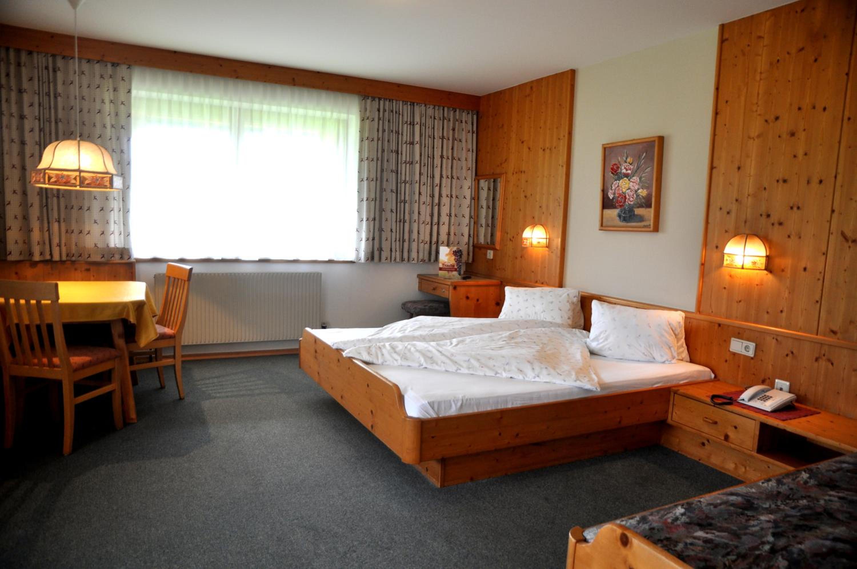 Double Room - Photo 4