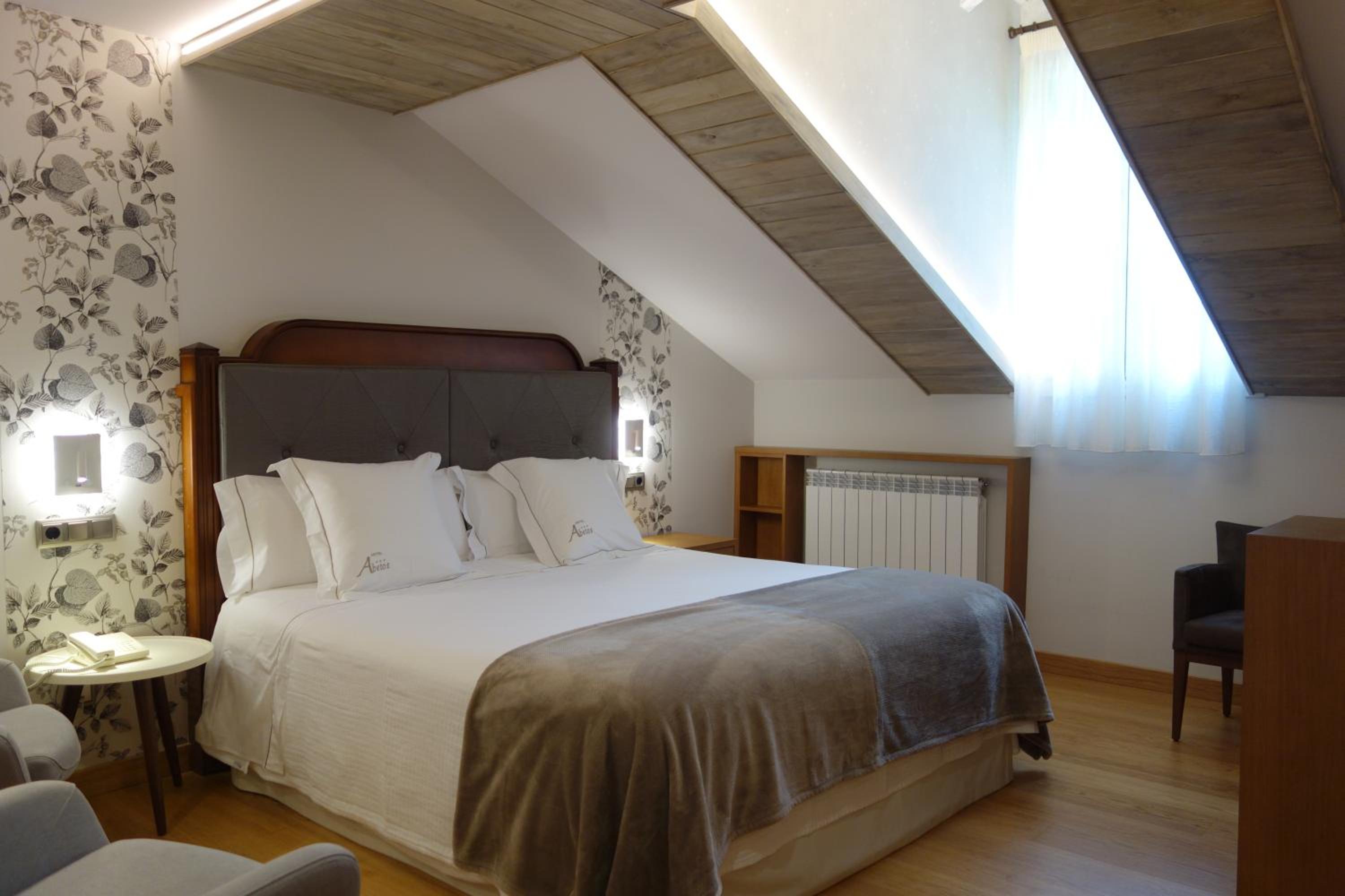Superior King Room photo 2