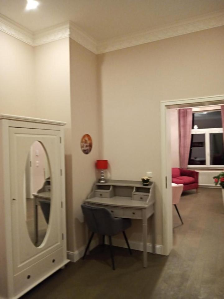 Deluxe King Suite