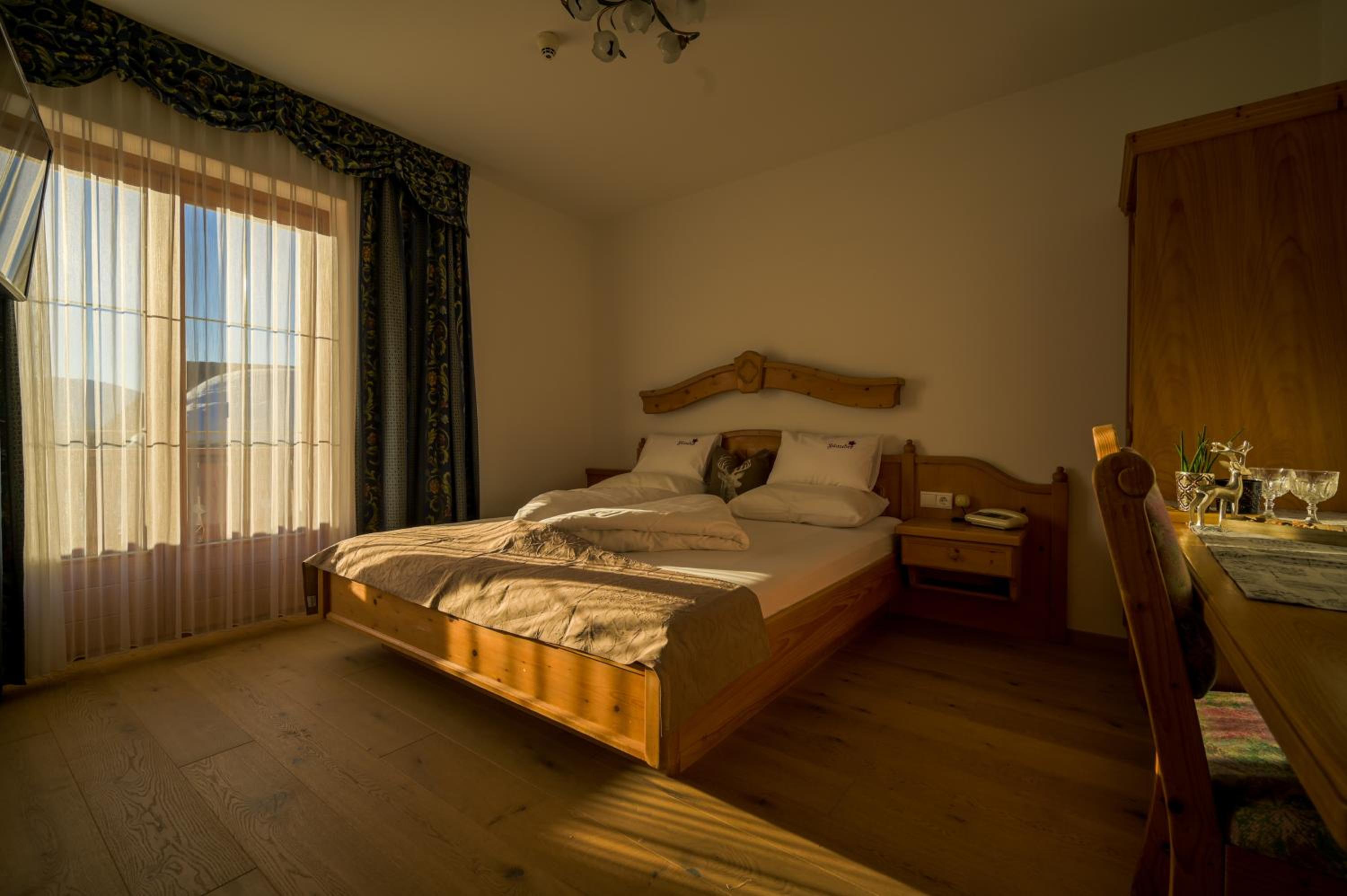 Standard Double Room - Photo 1