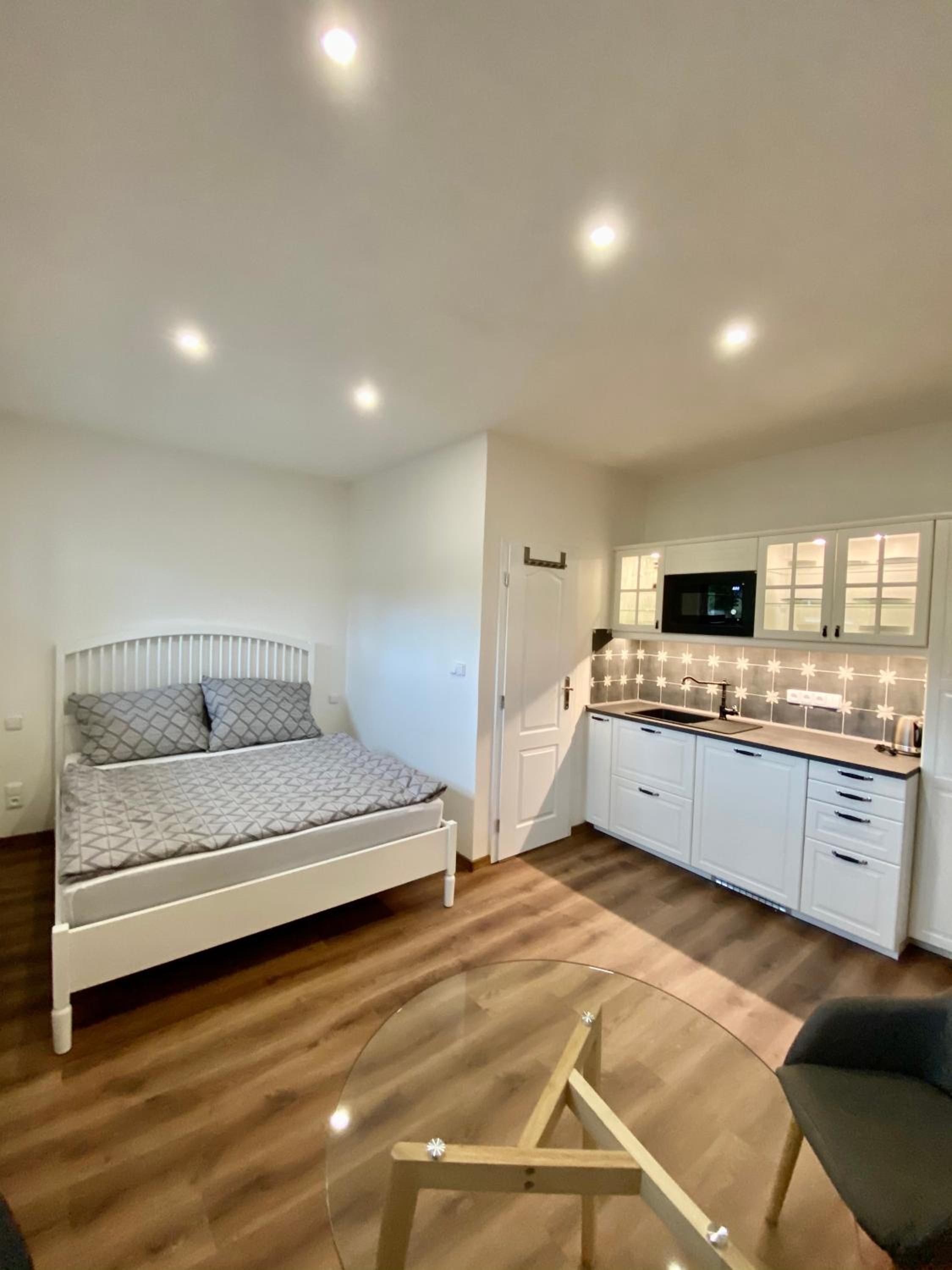 Small Double Room photo 1