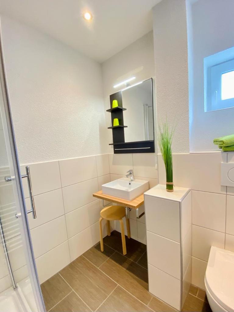 Family Room with Private Bathroom photo 3