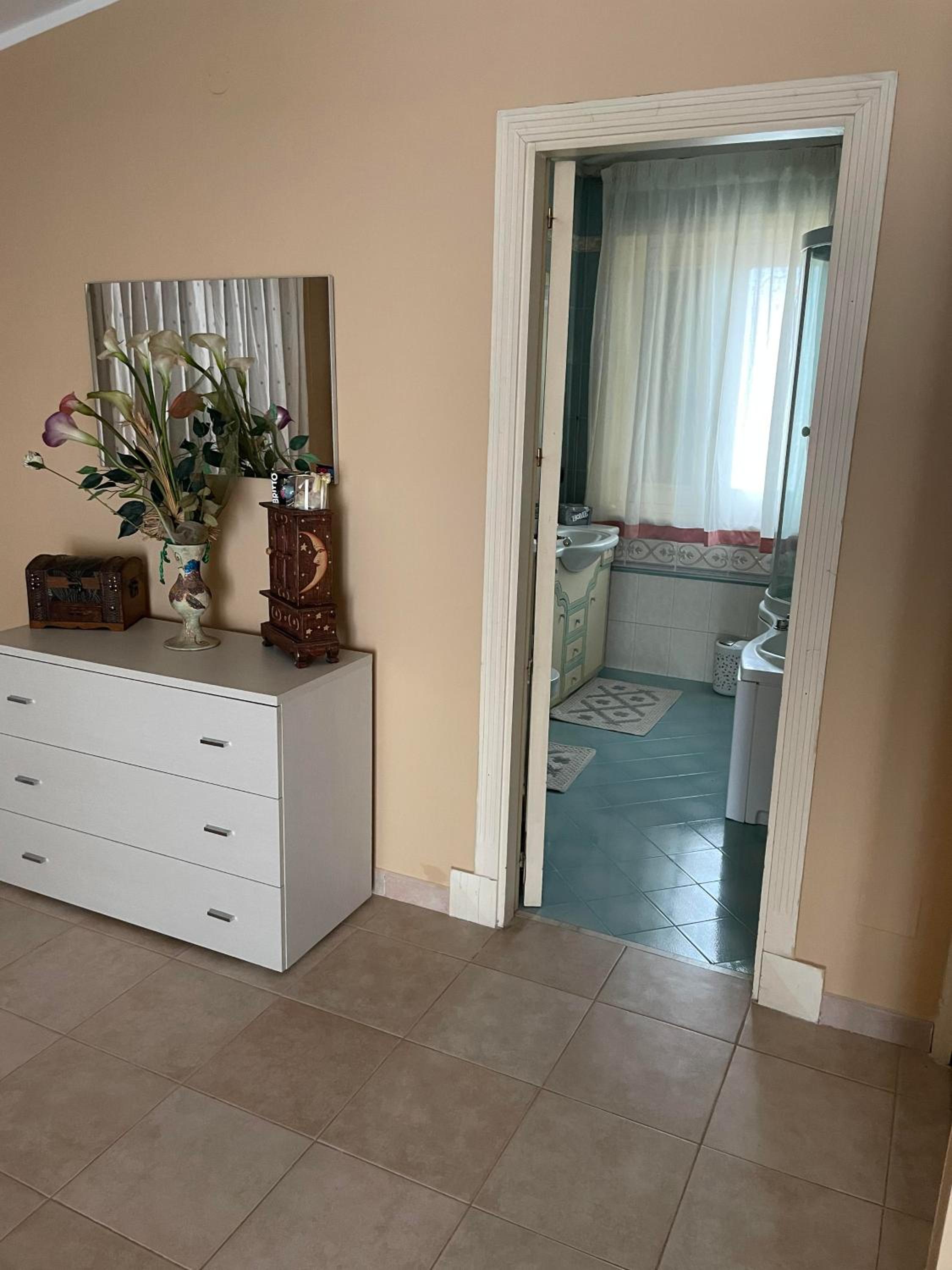 Double or Twin Room with Private Bathroom photo 1