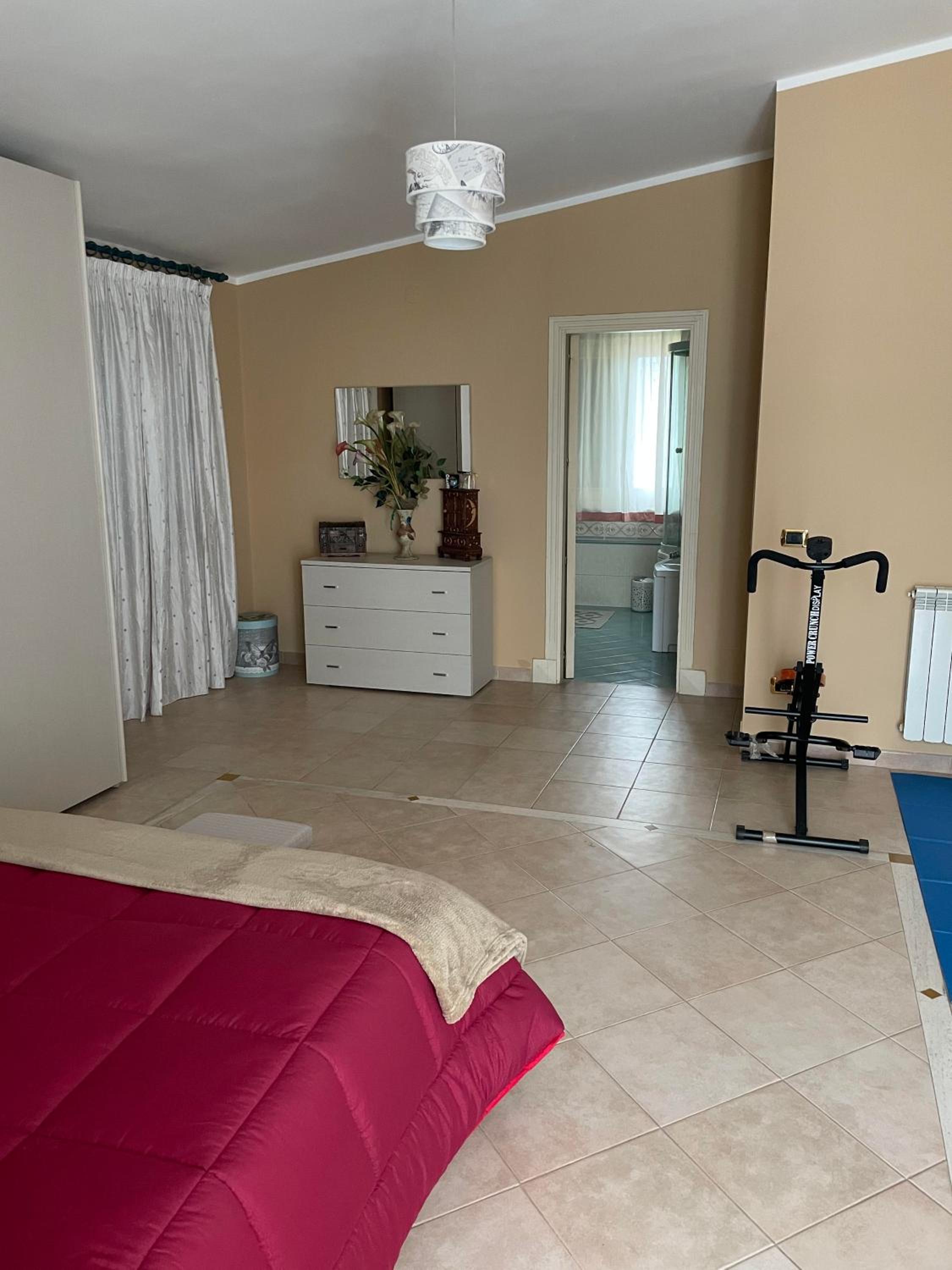 Double or Twin Room with Private Bathroom photo 3