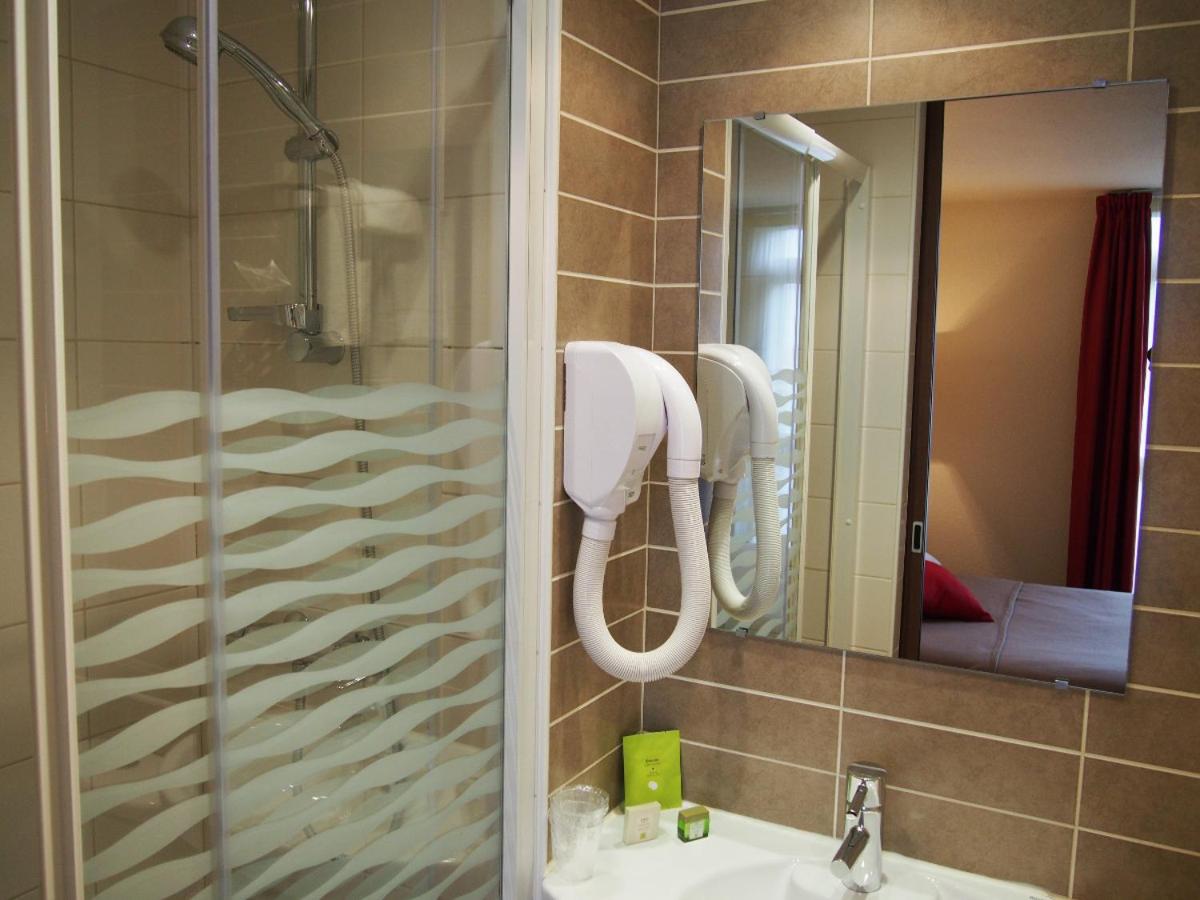 Double Room - Photo 8
