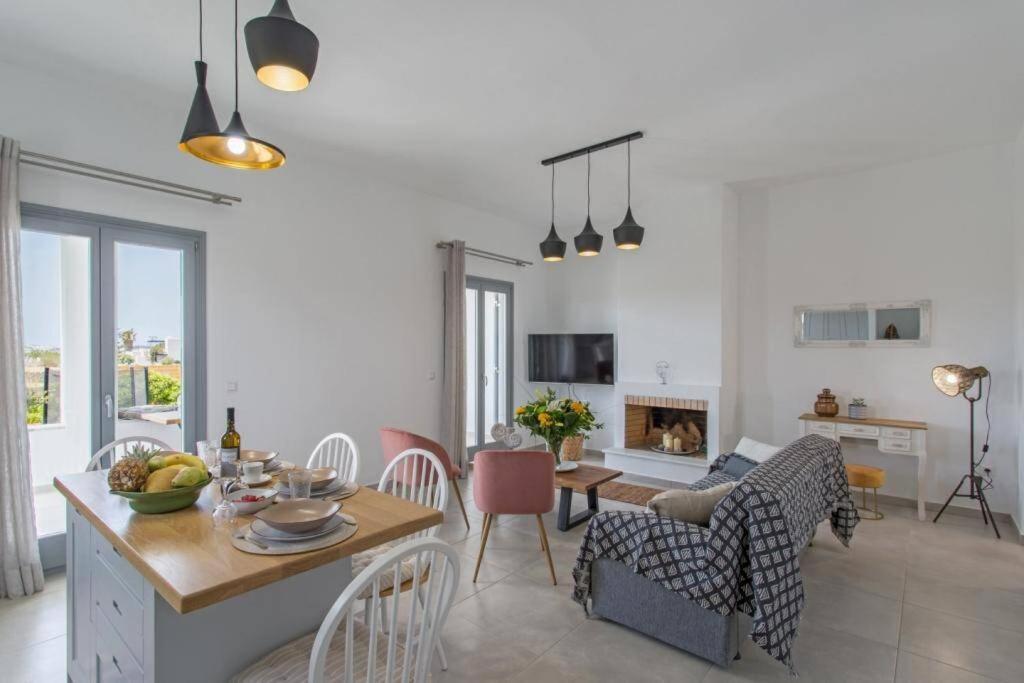 Villa photo 3