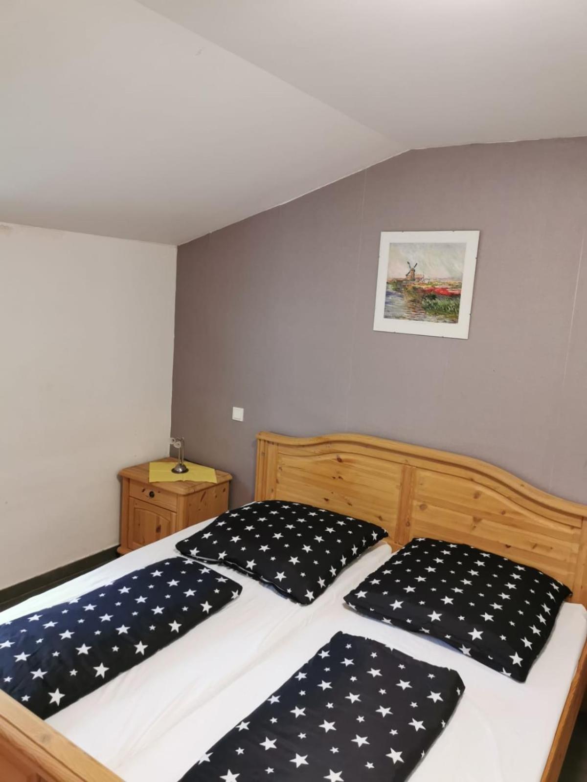 One-Bedroom Apartment - Photo 6