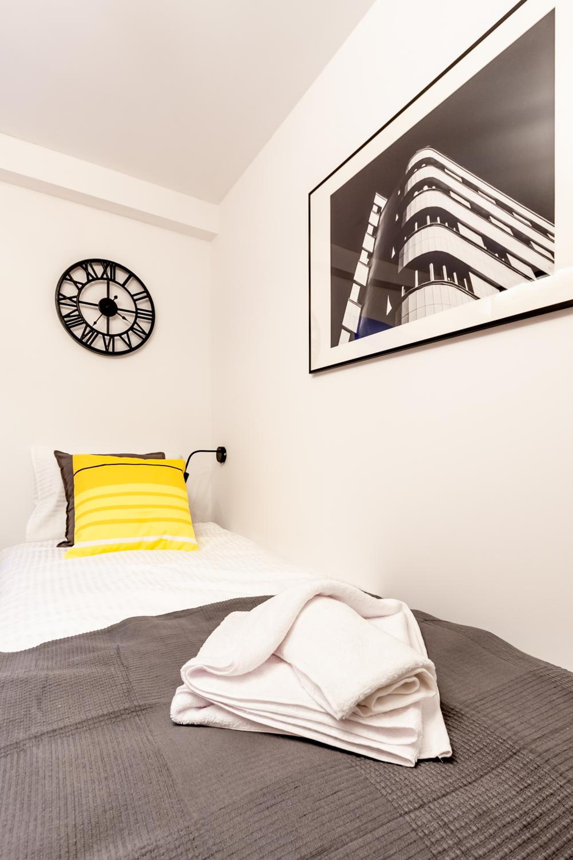 Small Twin Room photo 3