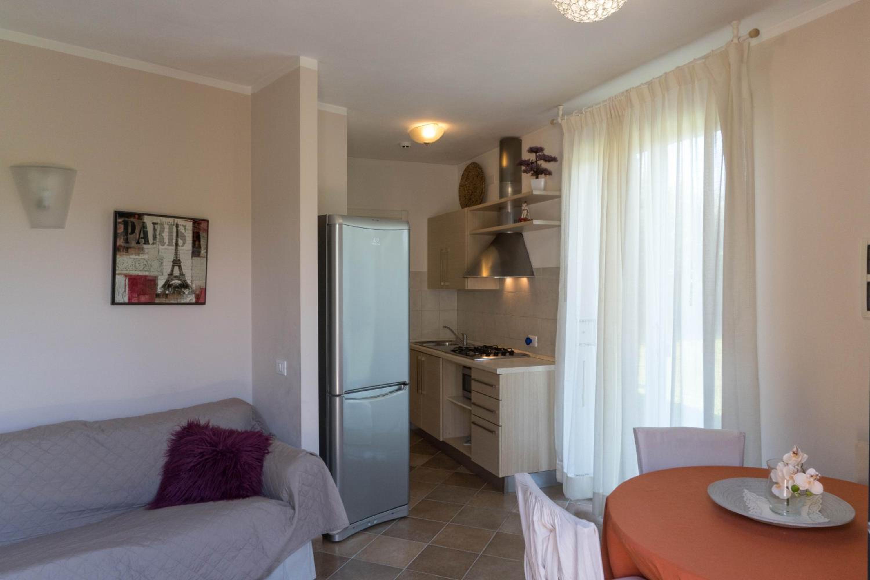 Superior One-Bedroom Apartment (2 Adults) - Photo 12