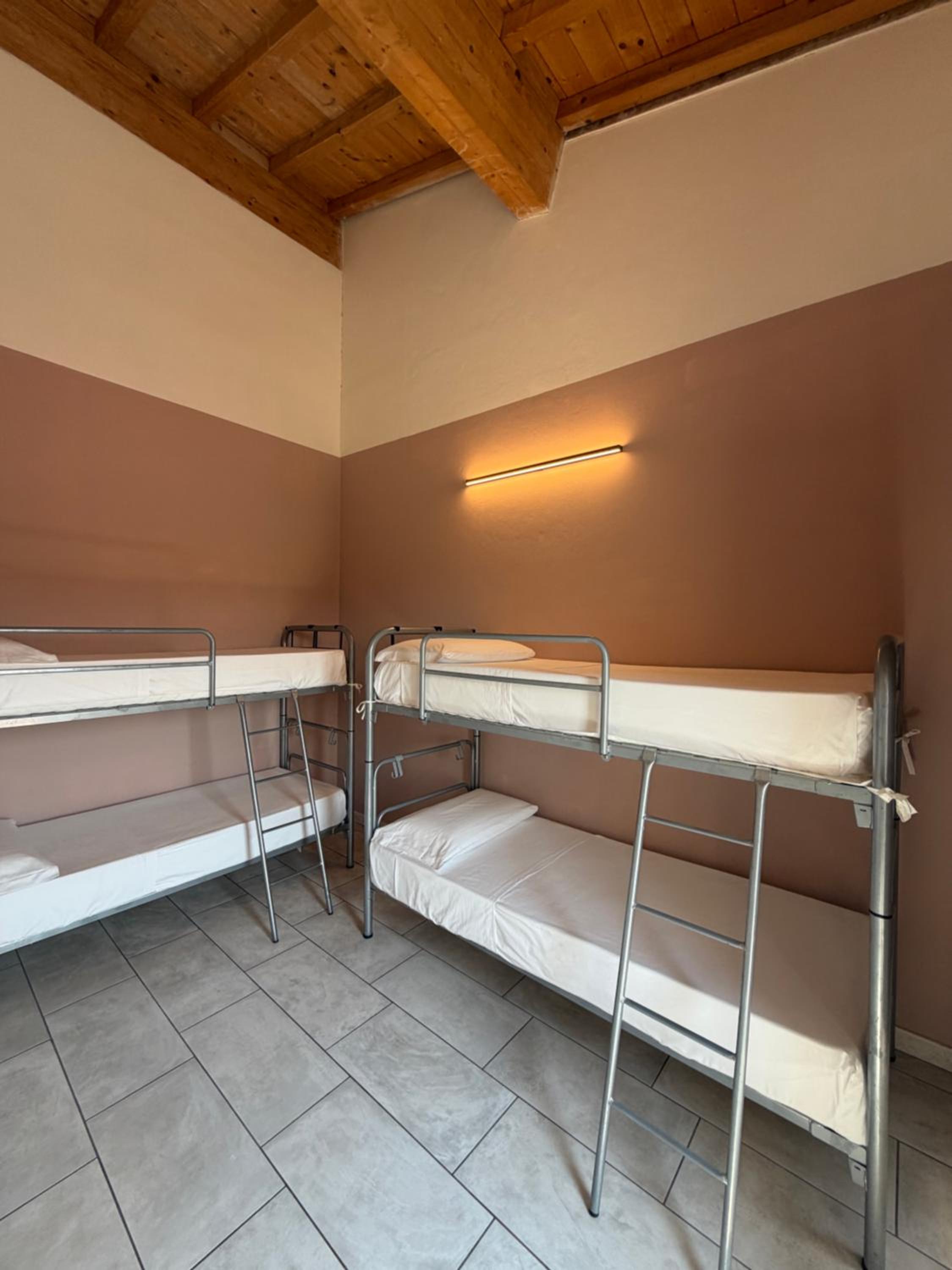 Bed in 4-Bed Mixed Dormitory Room