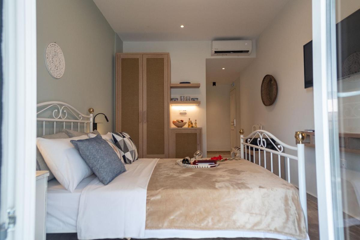 Deluxe Double Room photo 3