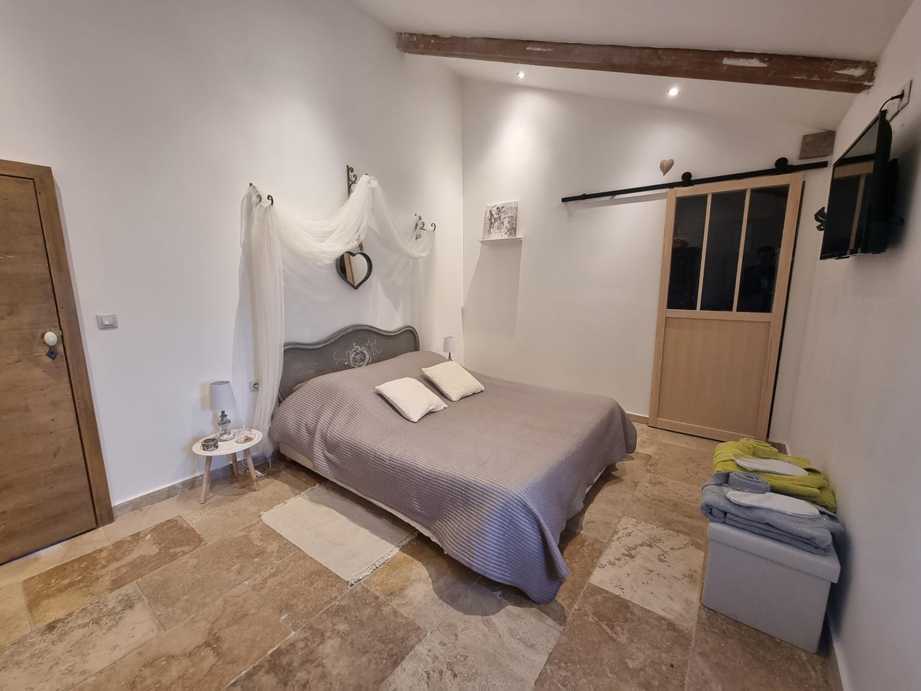 Family Room with Bathroom - Photo 2