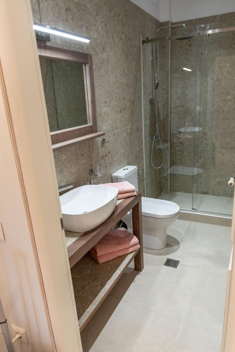 One-Bedroom Suite photo 1