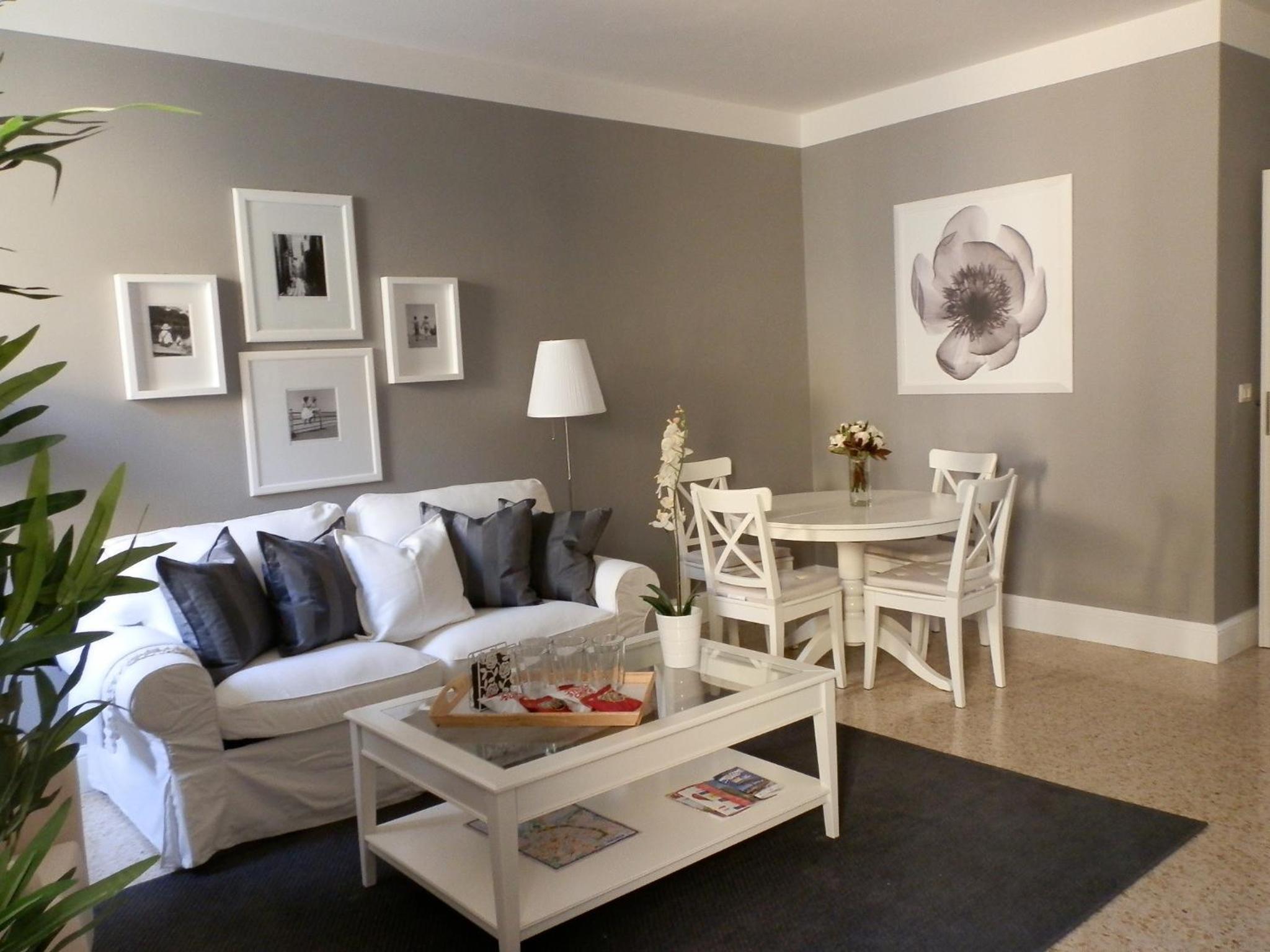 Deluxe Apartment - Photo 2
