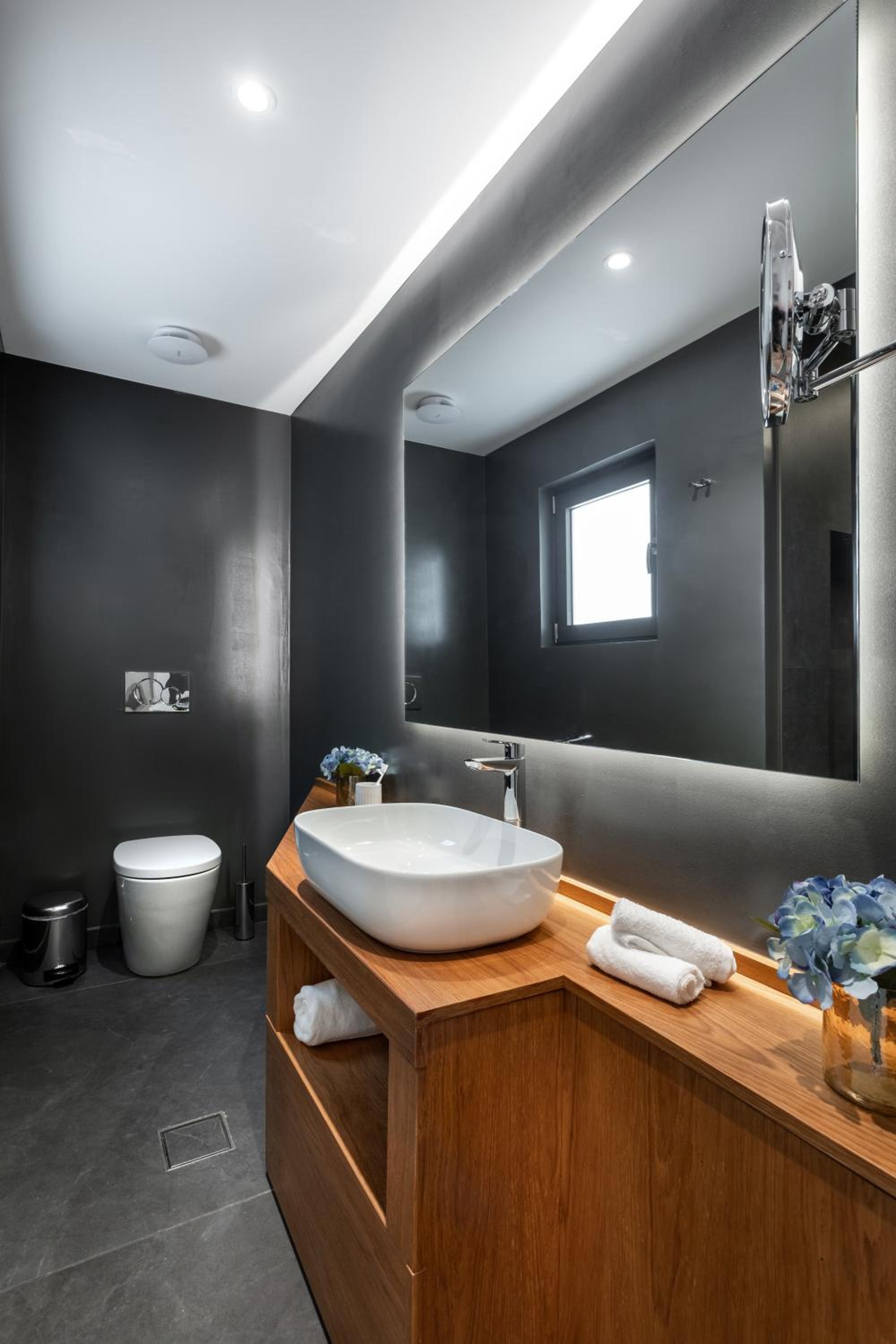 Superior Double or Twin Room with City View - Photo 5