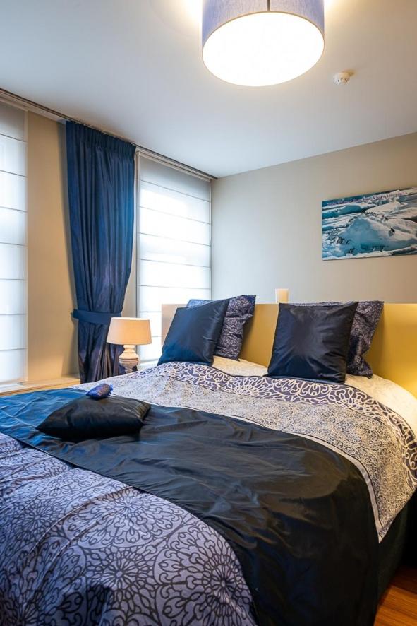 Deluxe King Room photo 1