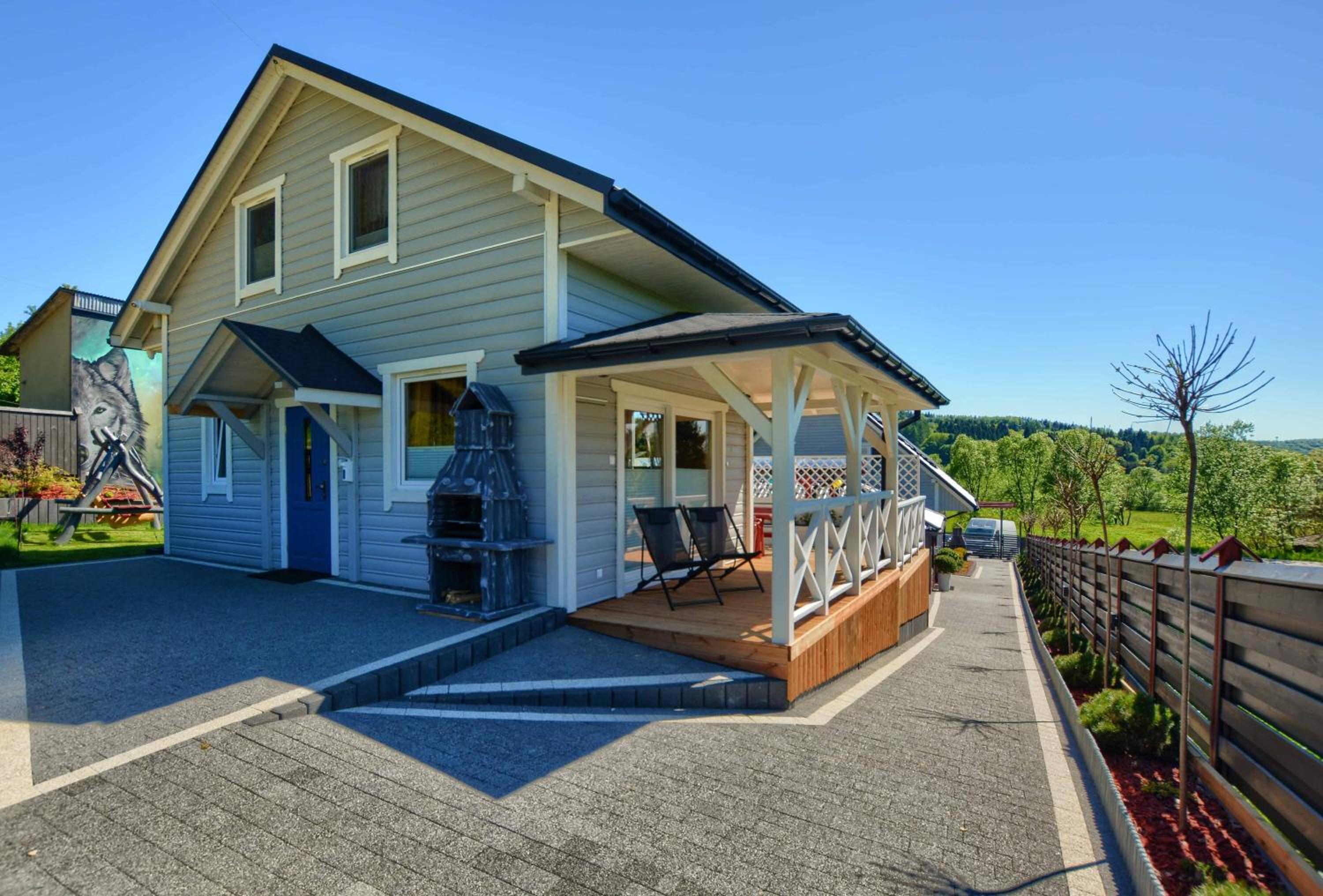 Two-Bedroom House photo 2