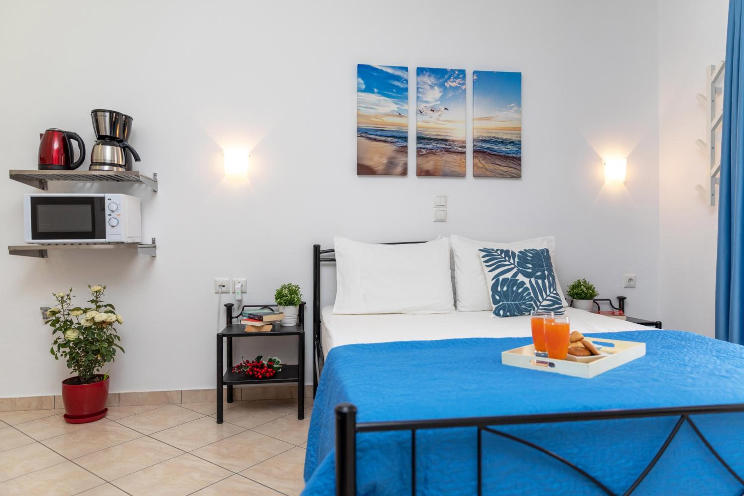 Quadruple Room - Photo 2