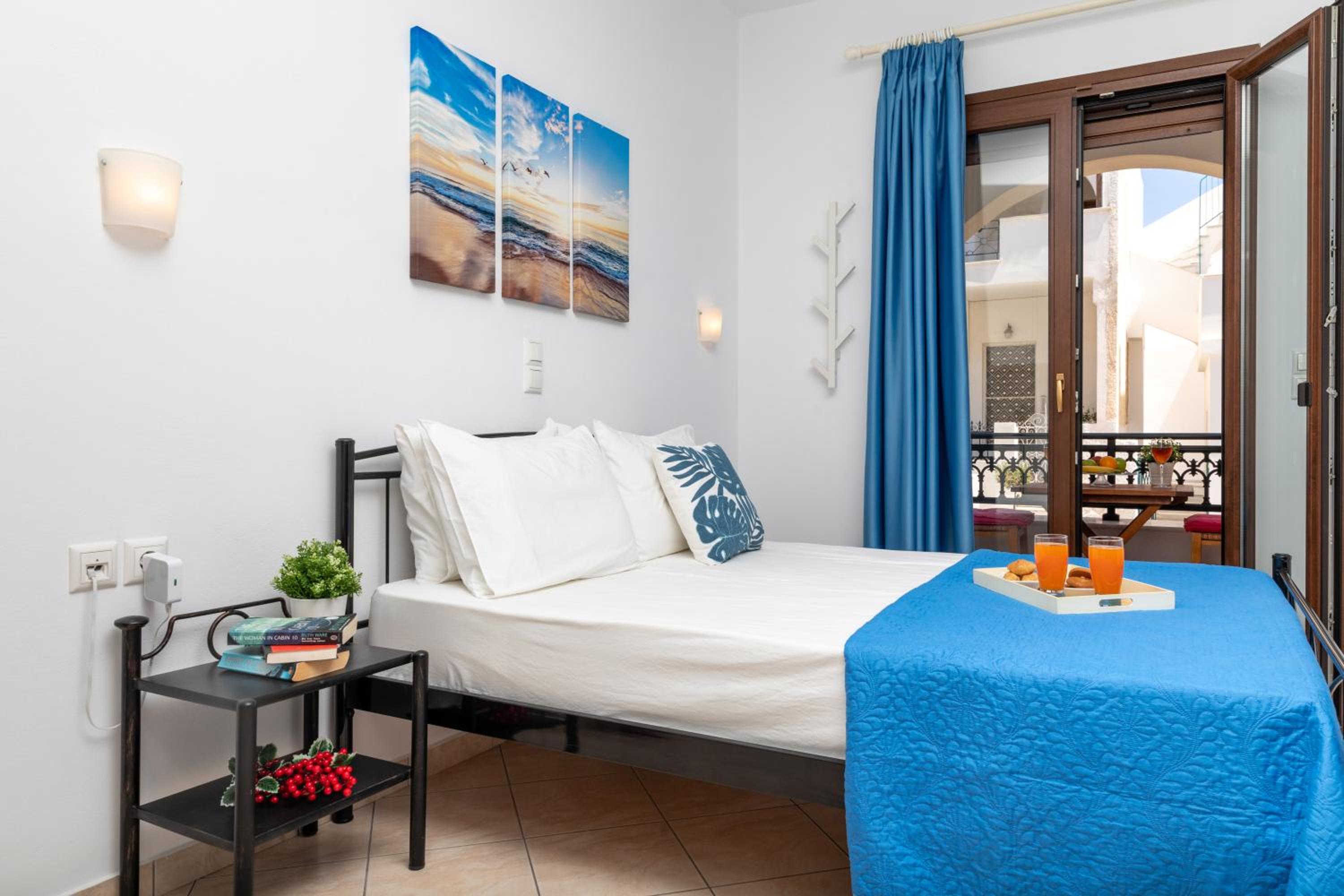 Quadruple Room - Photo 1
