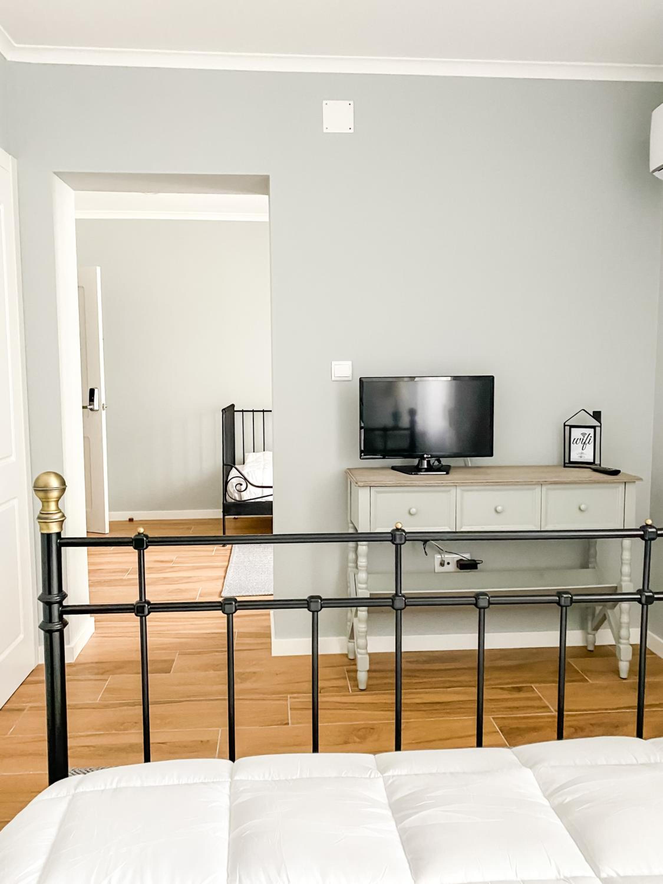 Deluxe Double Room with Extra Bed photo 3