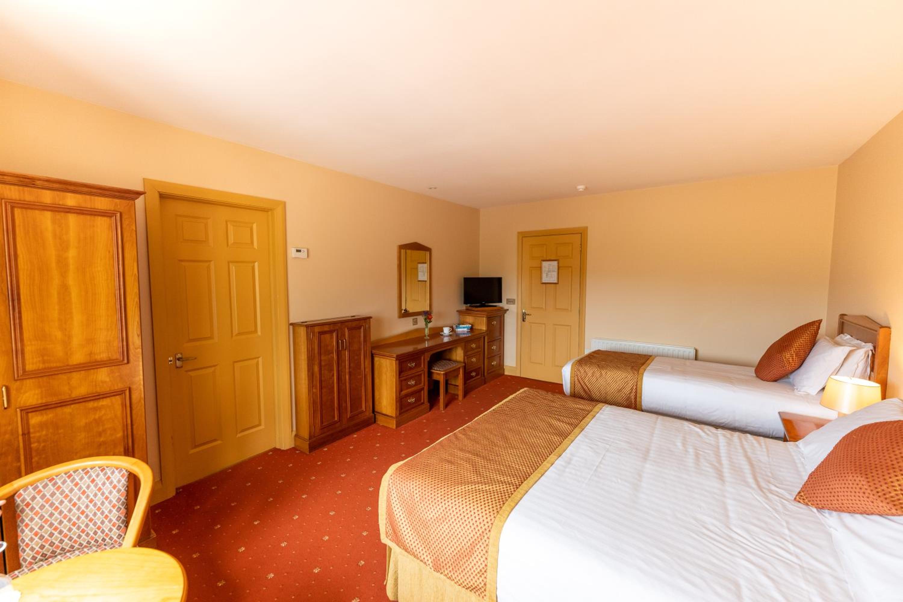 Double or Twin Room photo 1