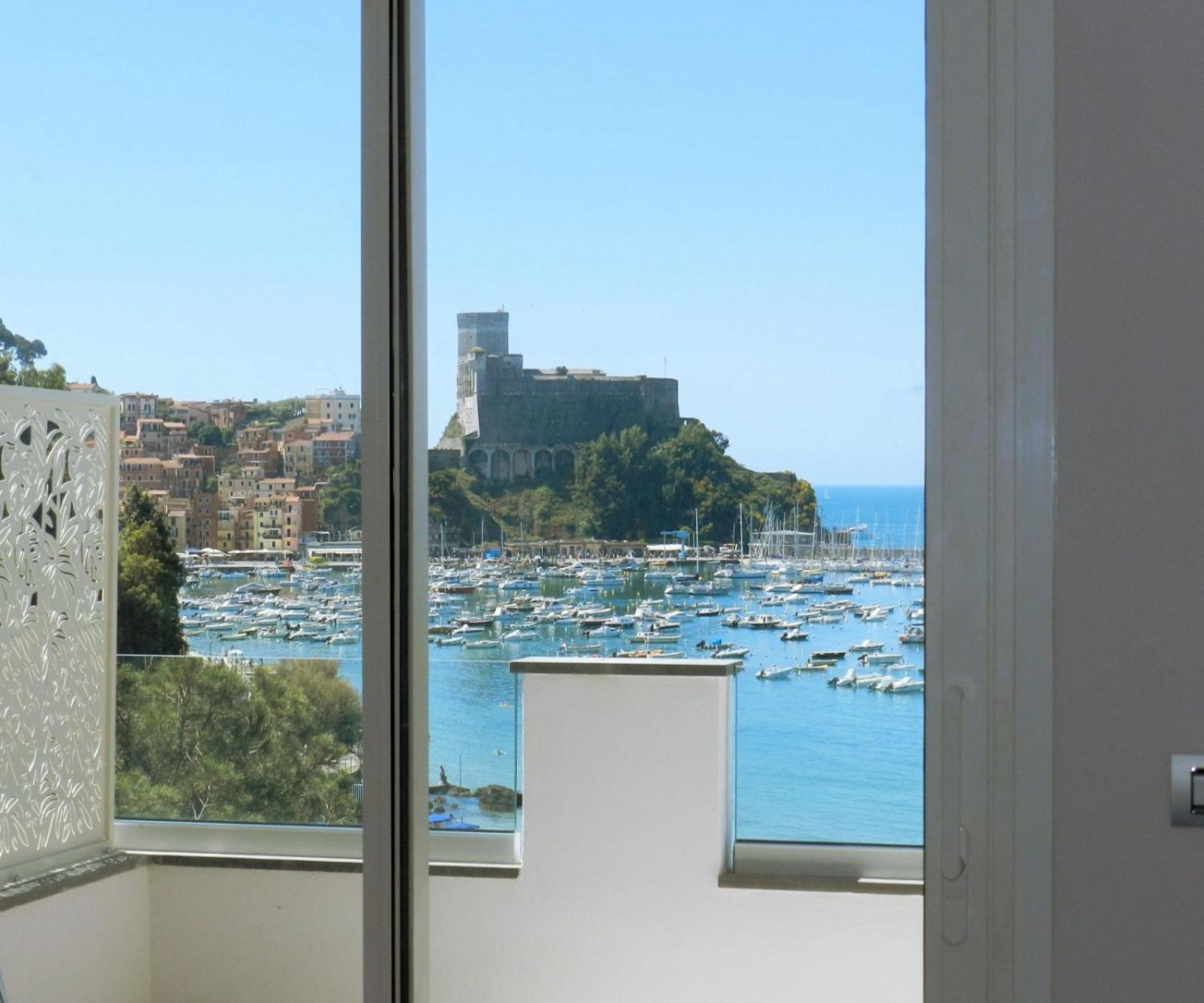 Suite with Sea View