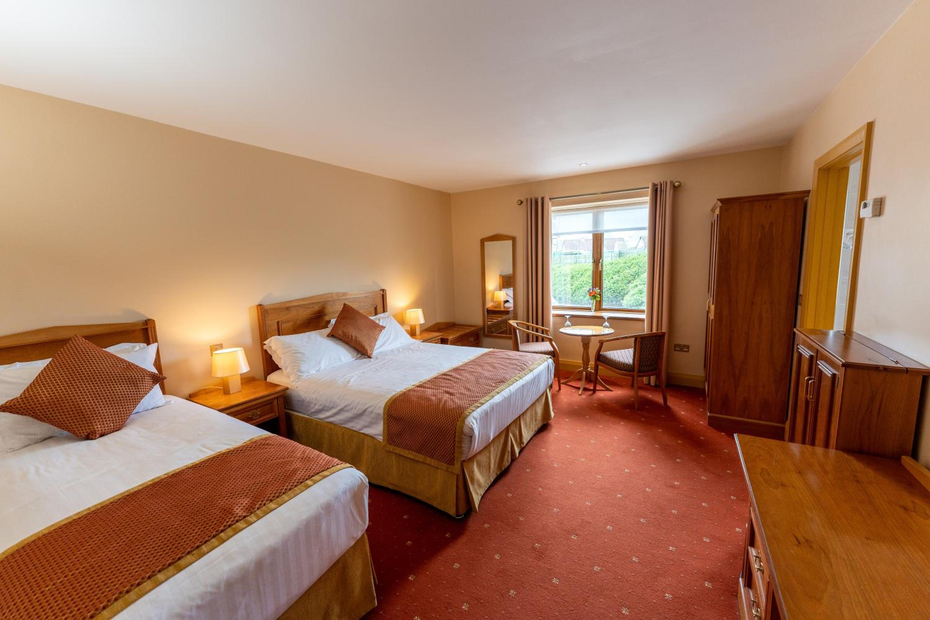 Double or Twin Room photo 3