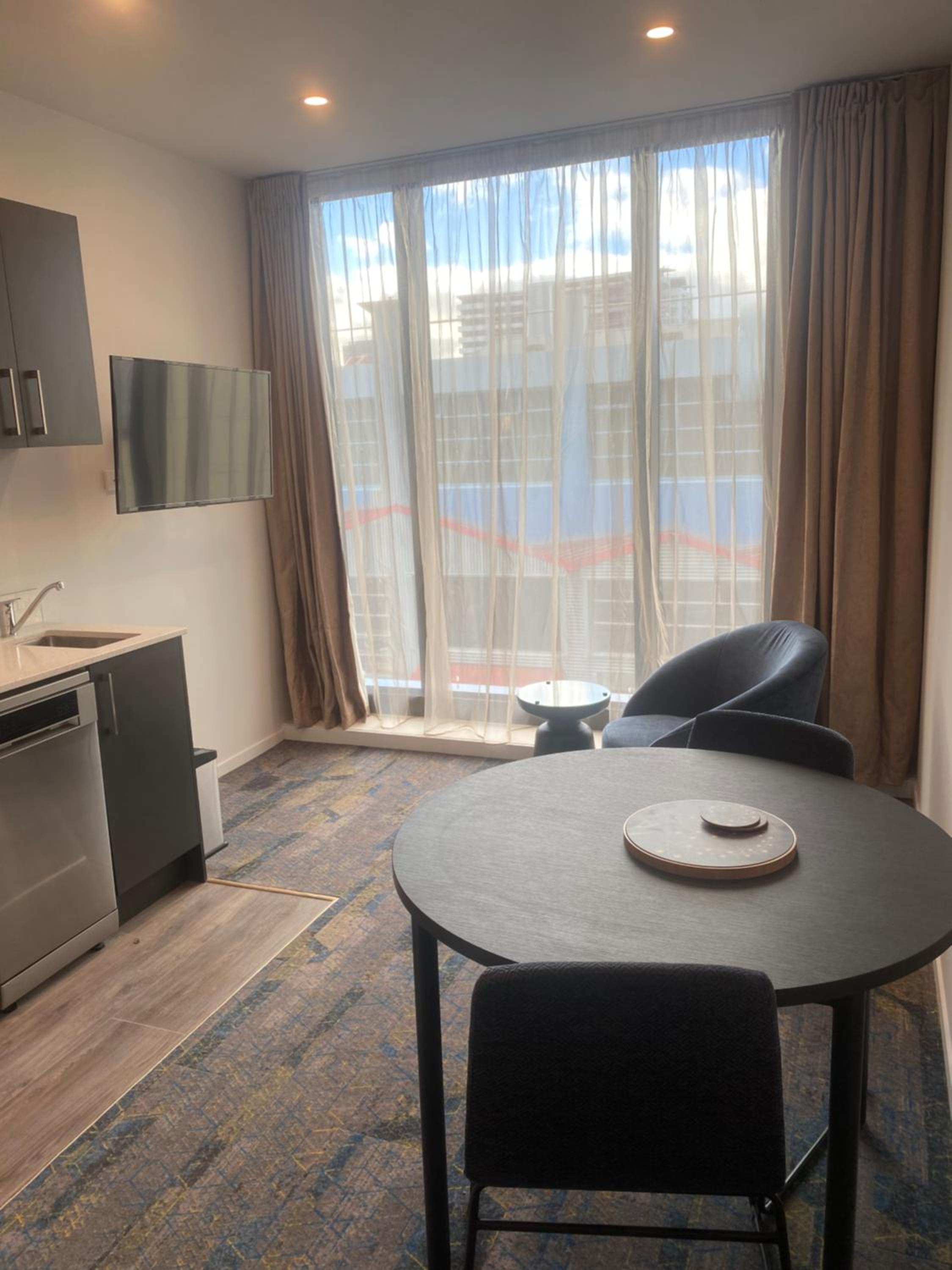 One King Bed apartment
