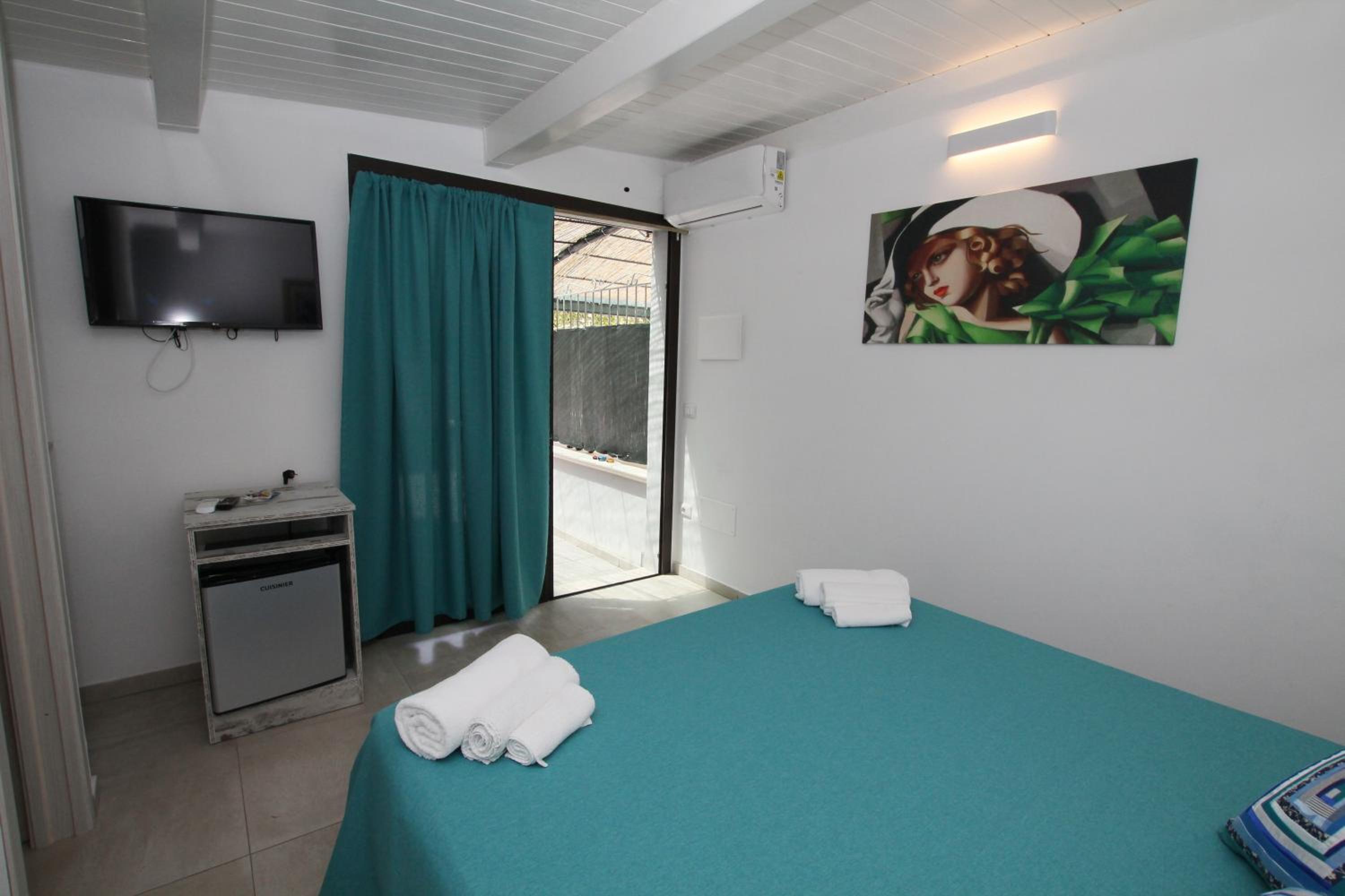 Superior Double Room - Photo 8