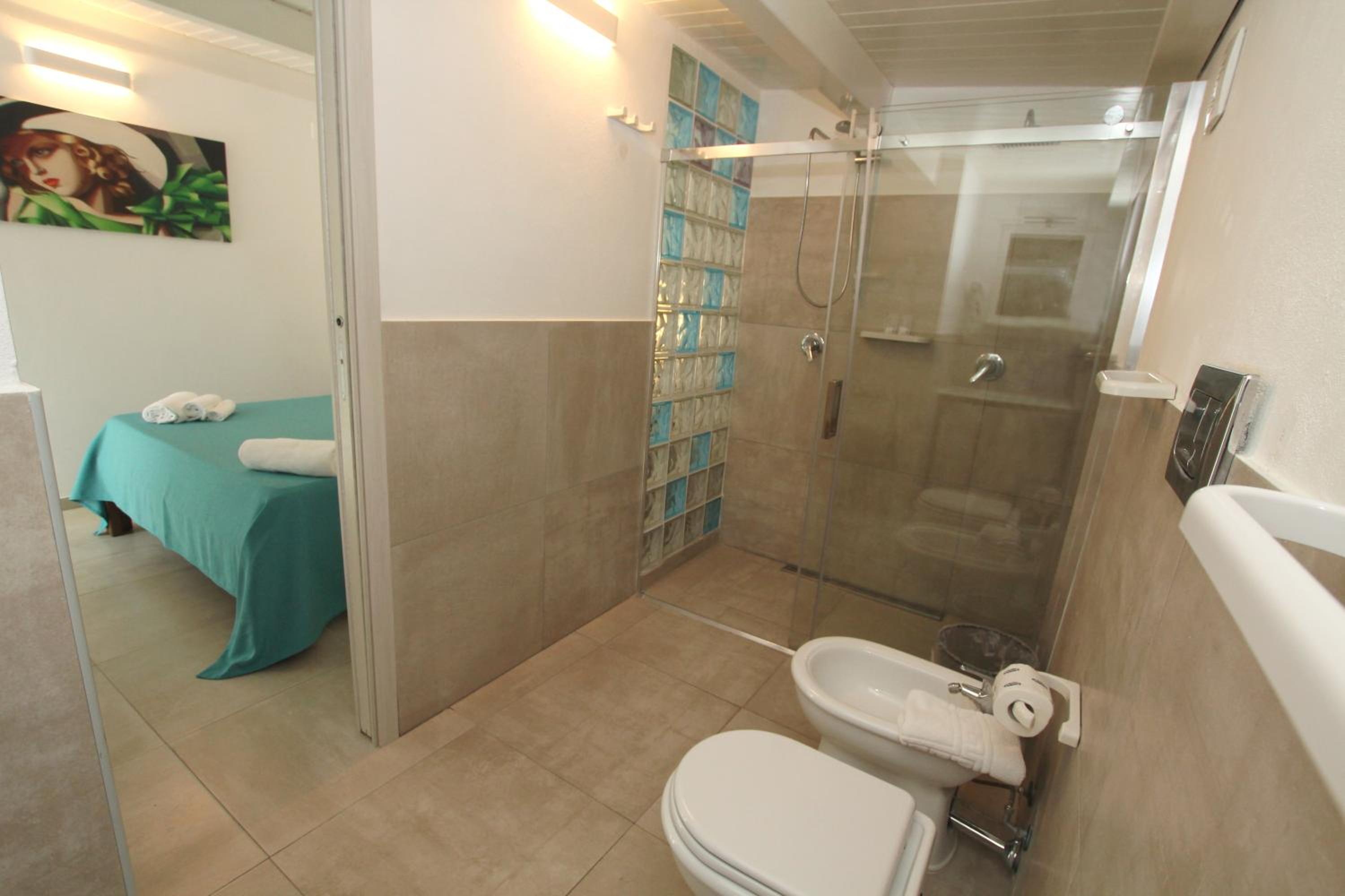 Superior Double Room - Photo 9
