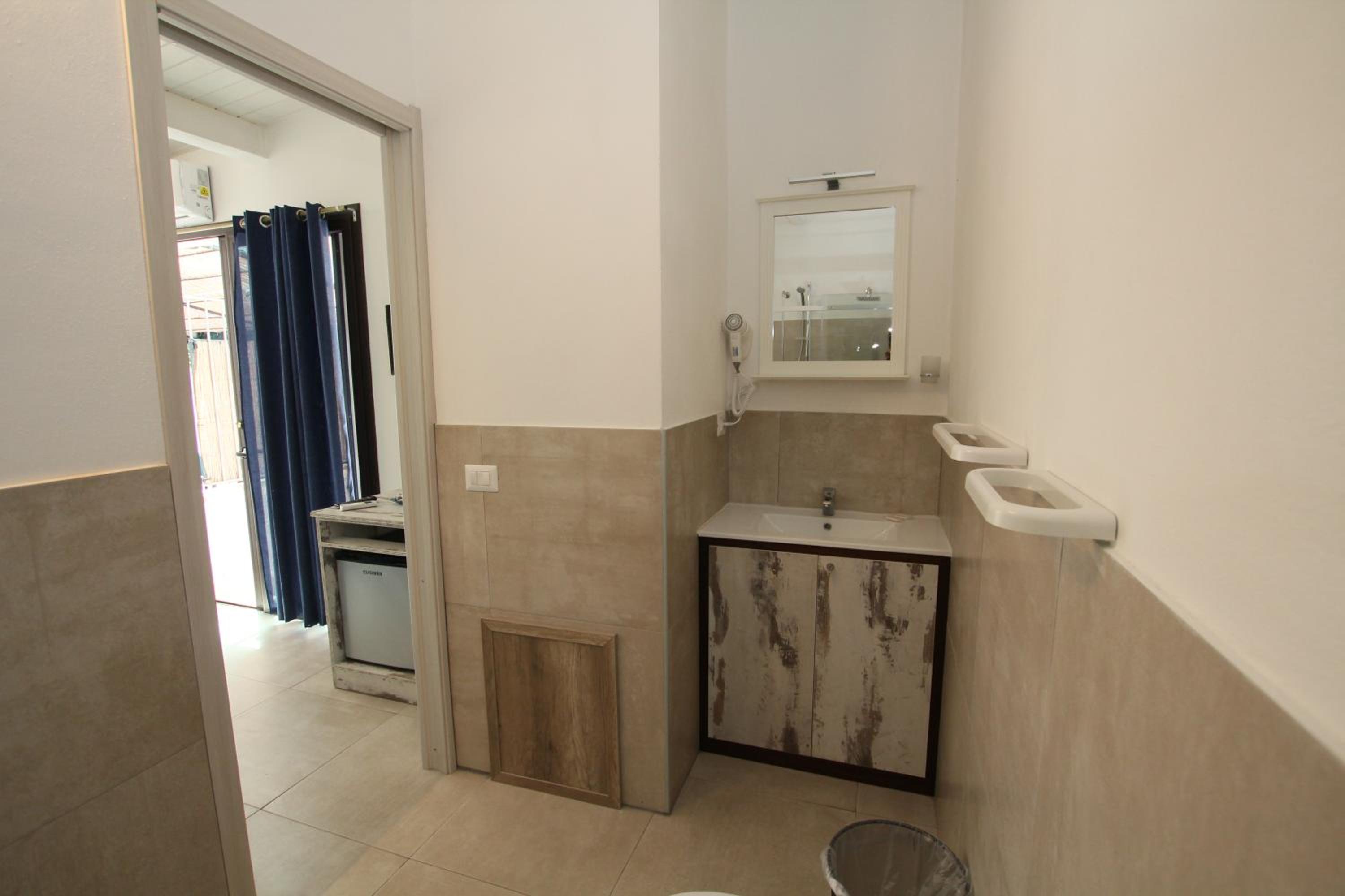 Superior Double Room - Photo 4