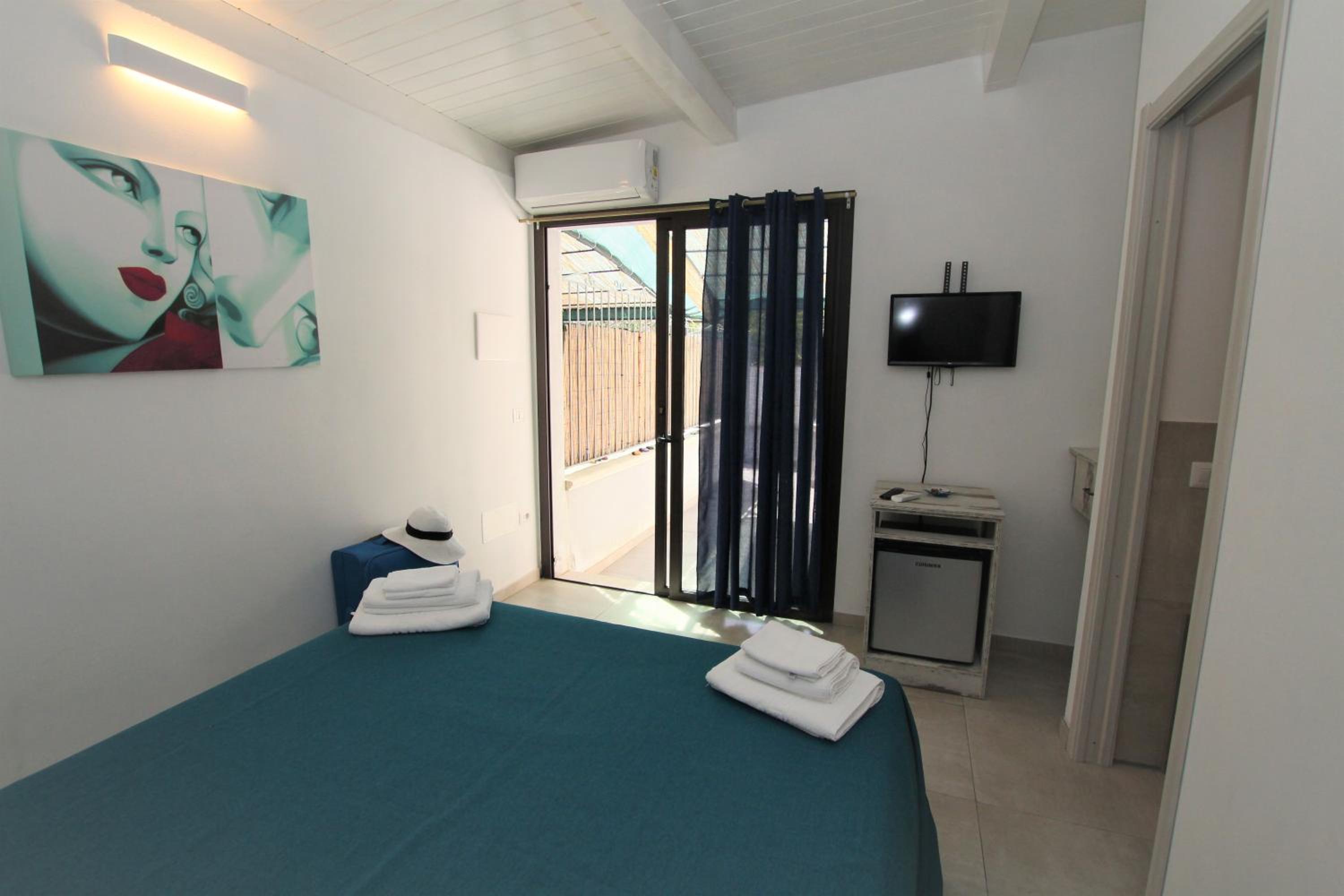 Superior Double Room - Photo 2