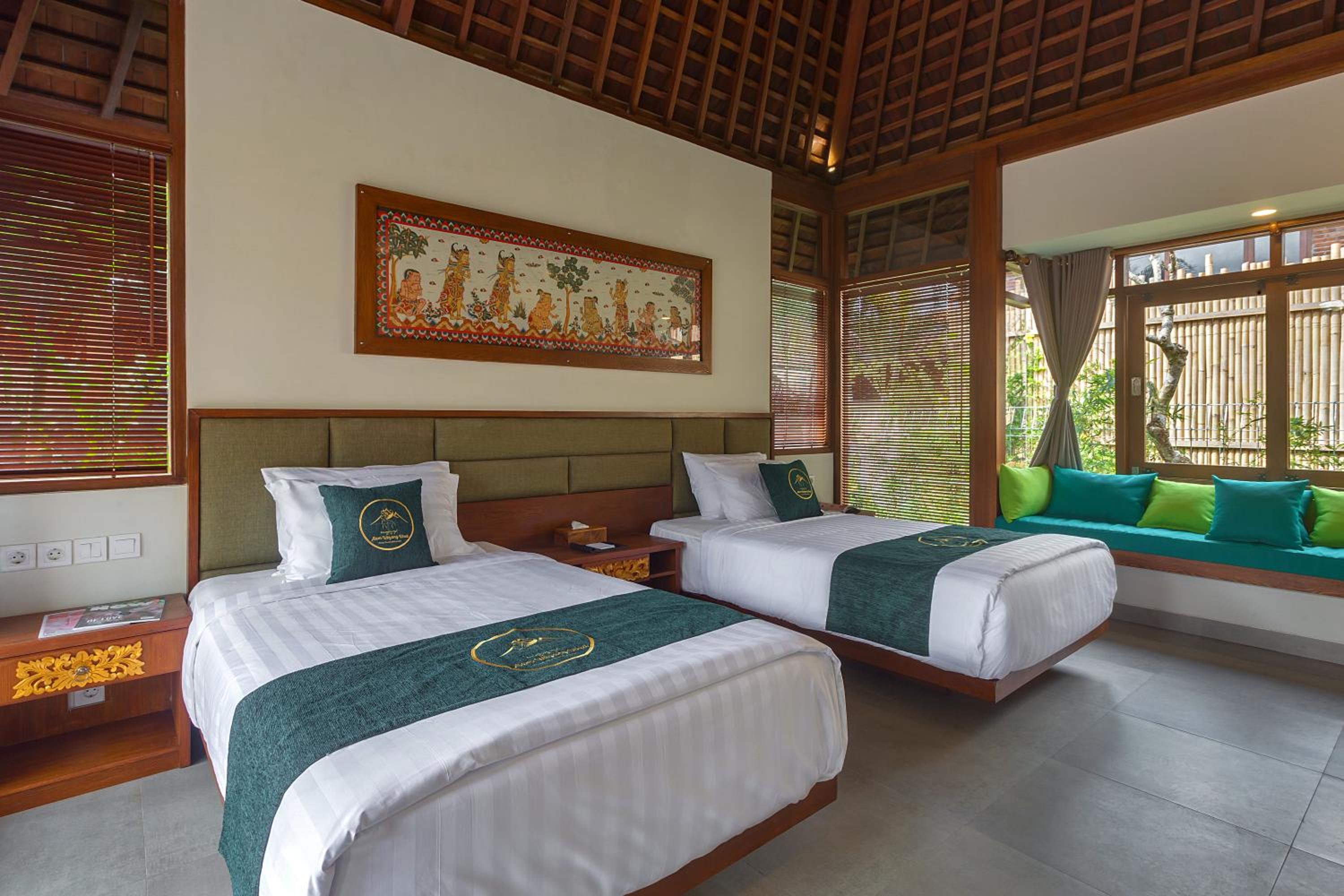 Three-Bedroom Villa - Photo 13