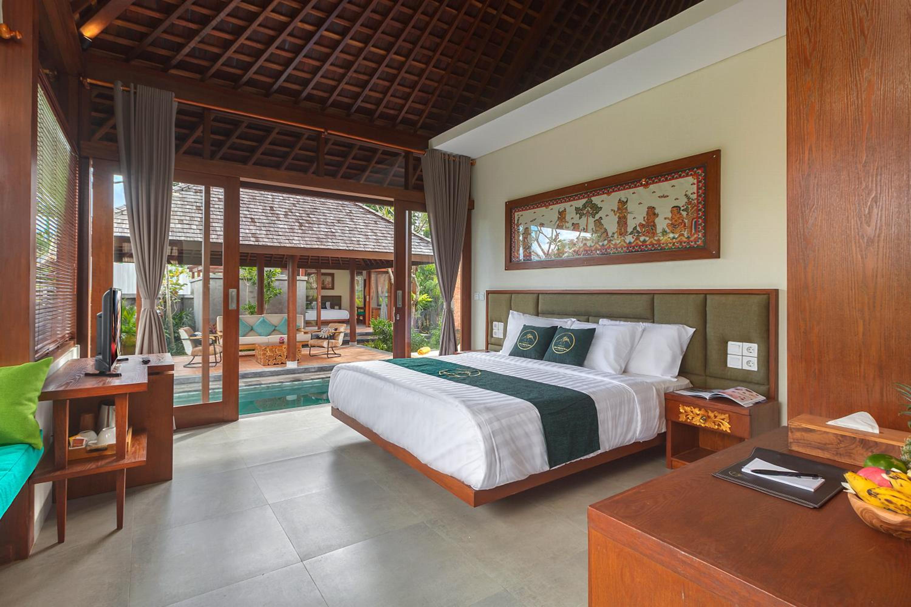 Three-Bedroom Villa - Photo 1