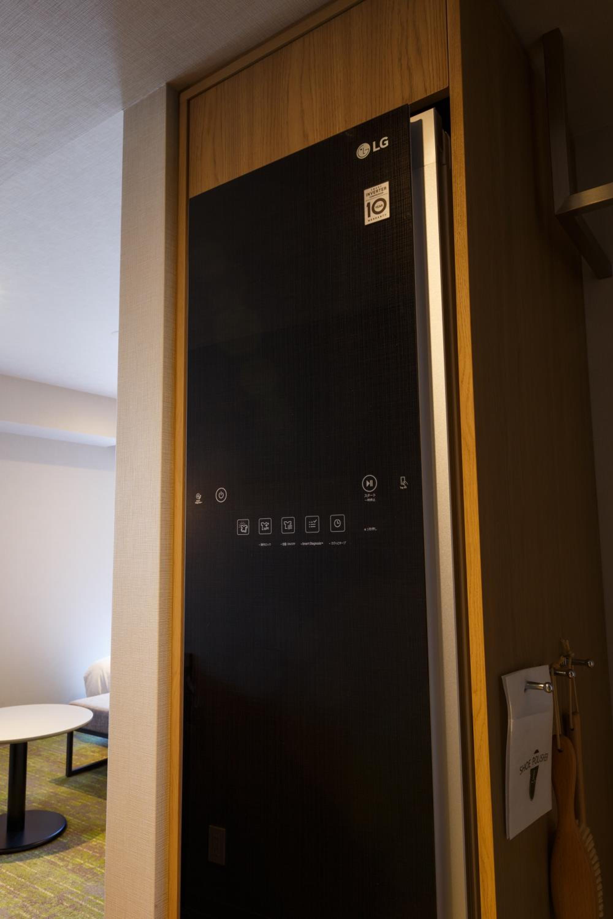 Corner Triple Room - Photo 7